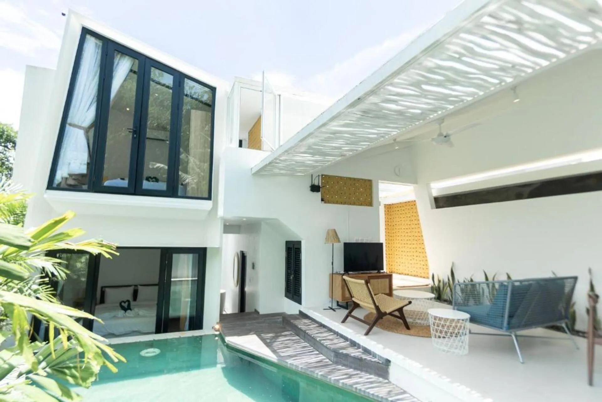 Minimalistic Tropic 2 Bedroom Private Villa in Canggu 3