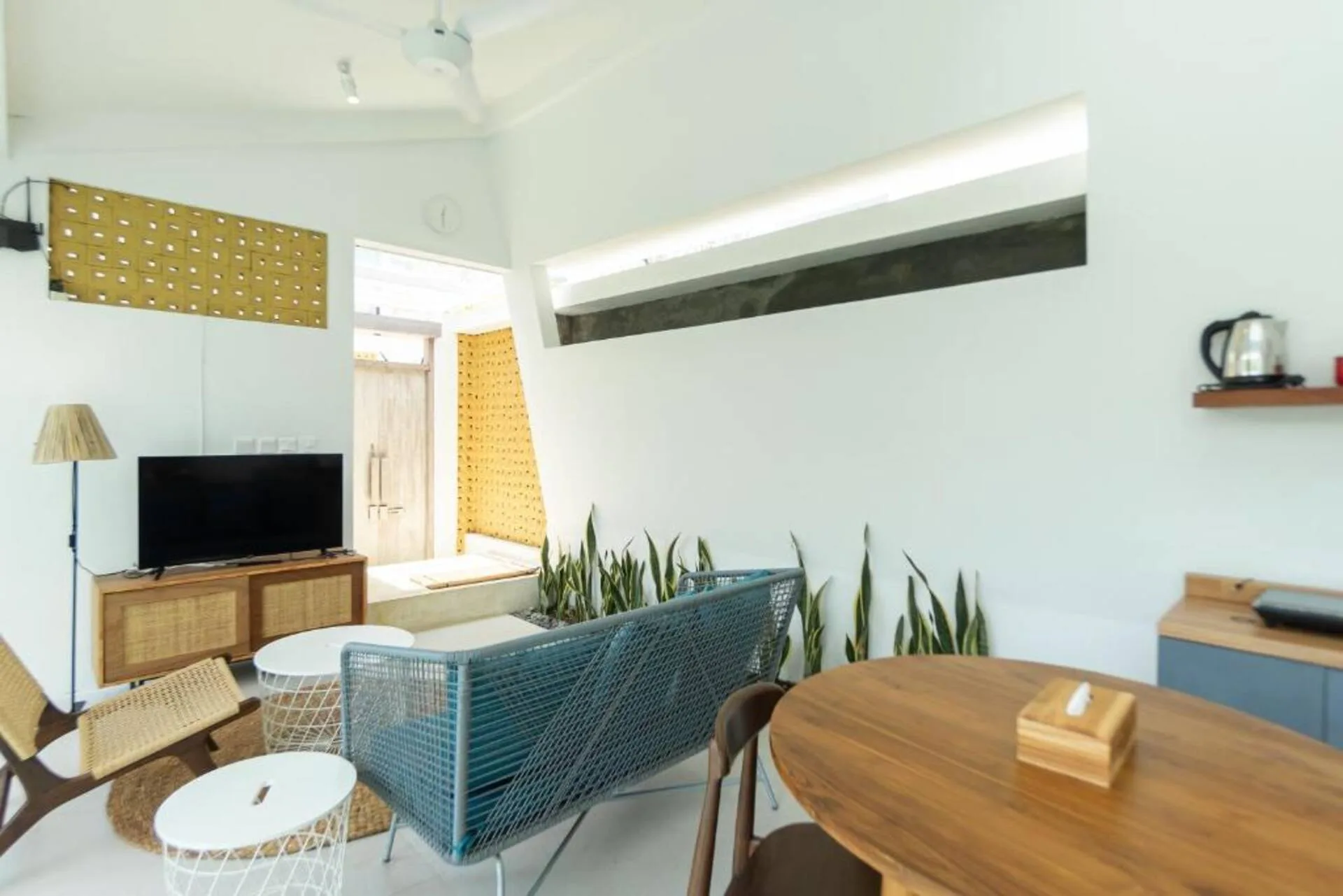 Minimalistic Tropic 2 Bedroom Private Villa in Canggu 4