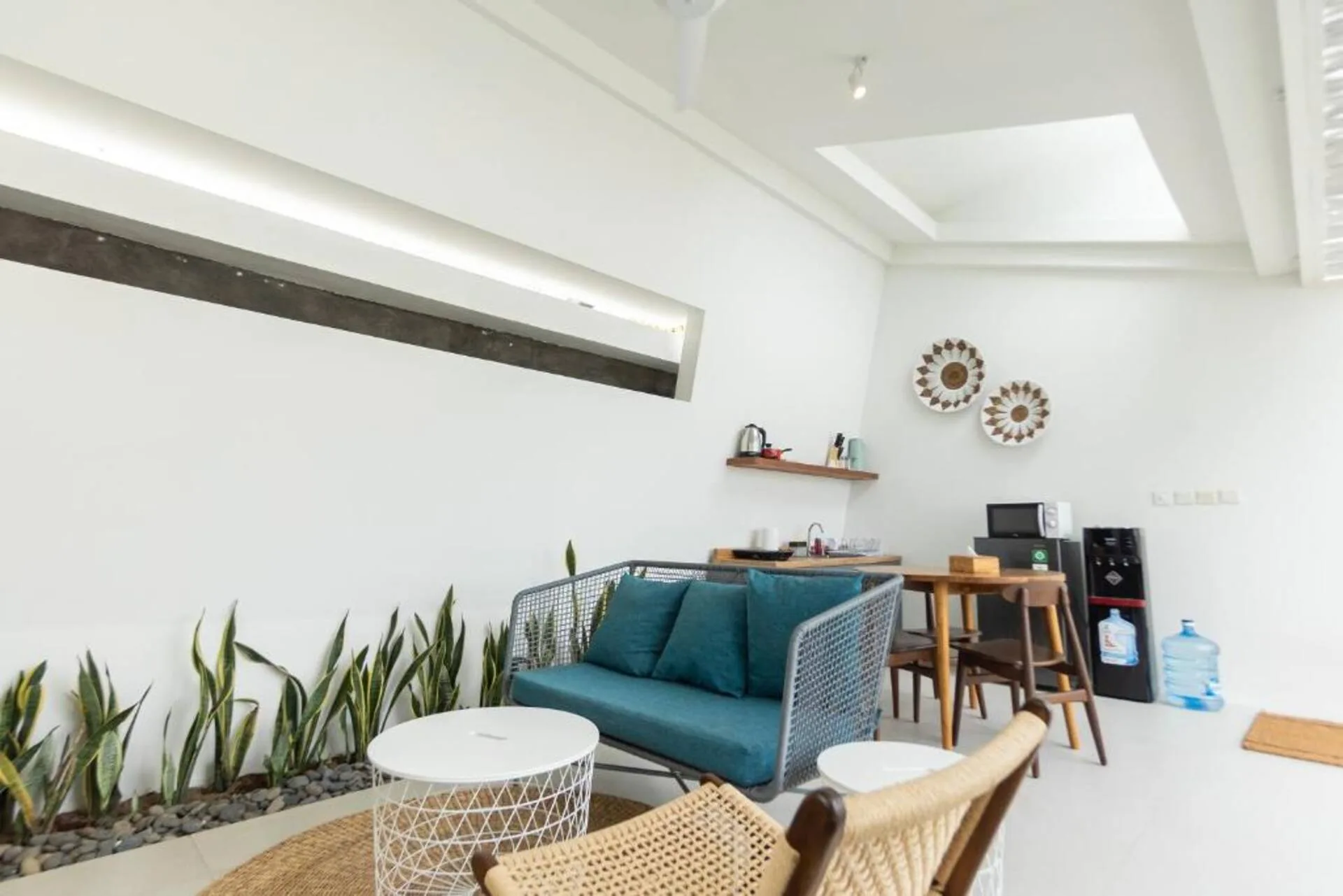 Minimalistic Modern 2 Bedroom Private Villa in Canggu 3