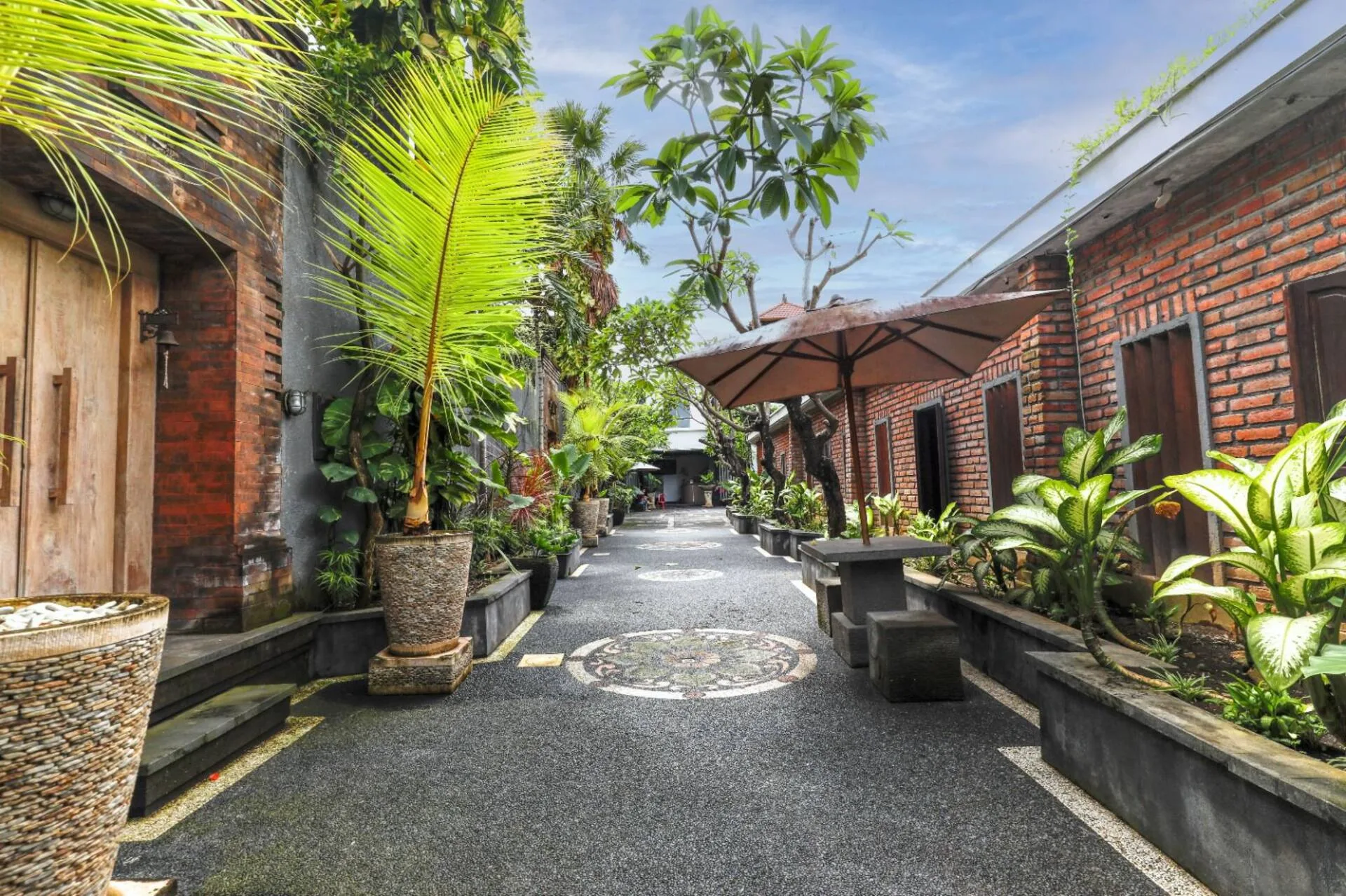 3 Bedroom Modern Villa-legian 5
