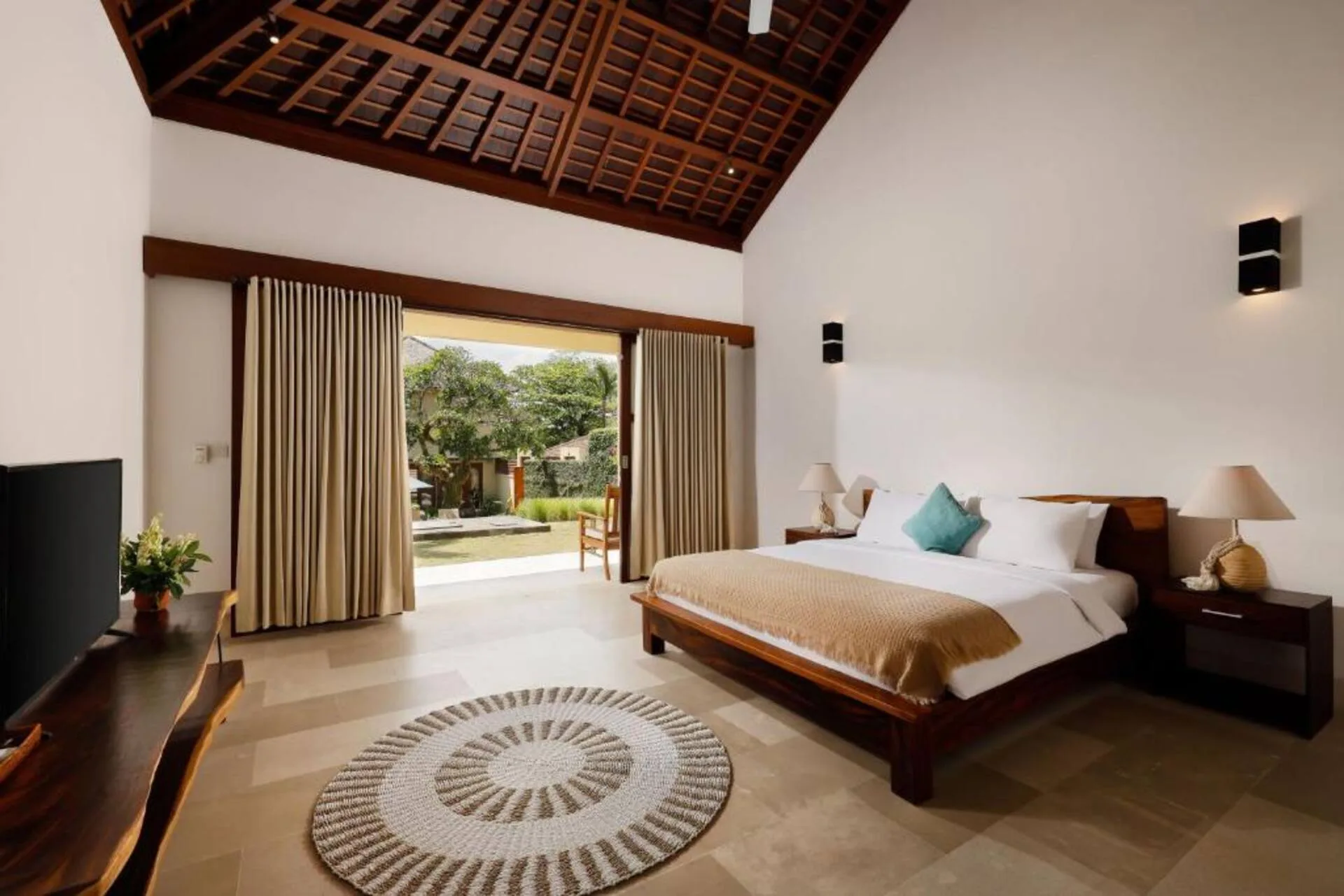 5 Bedroom Private Villa with Pool in Canggu 3