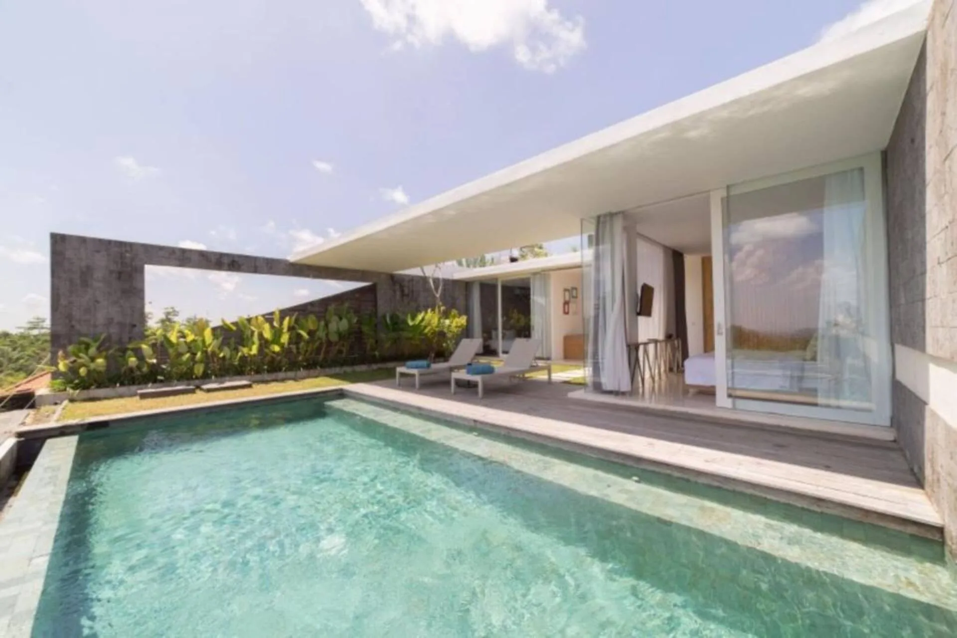 Sweeping Coastal Panorama 2 Bedroom Private Villa in Uluwatu 3