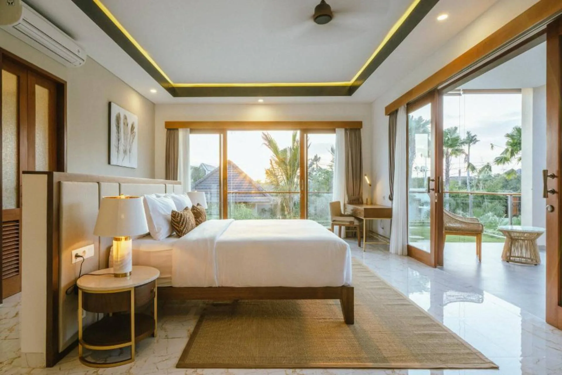Spacious 5 Bedroom Luxury Villa in Canggu 4