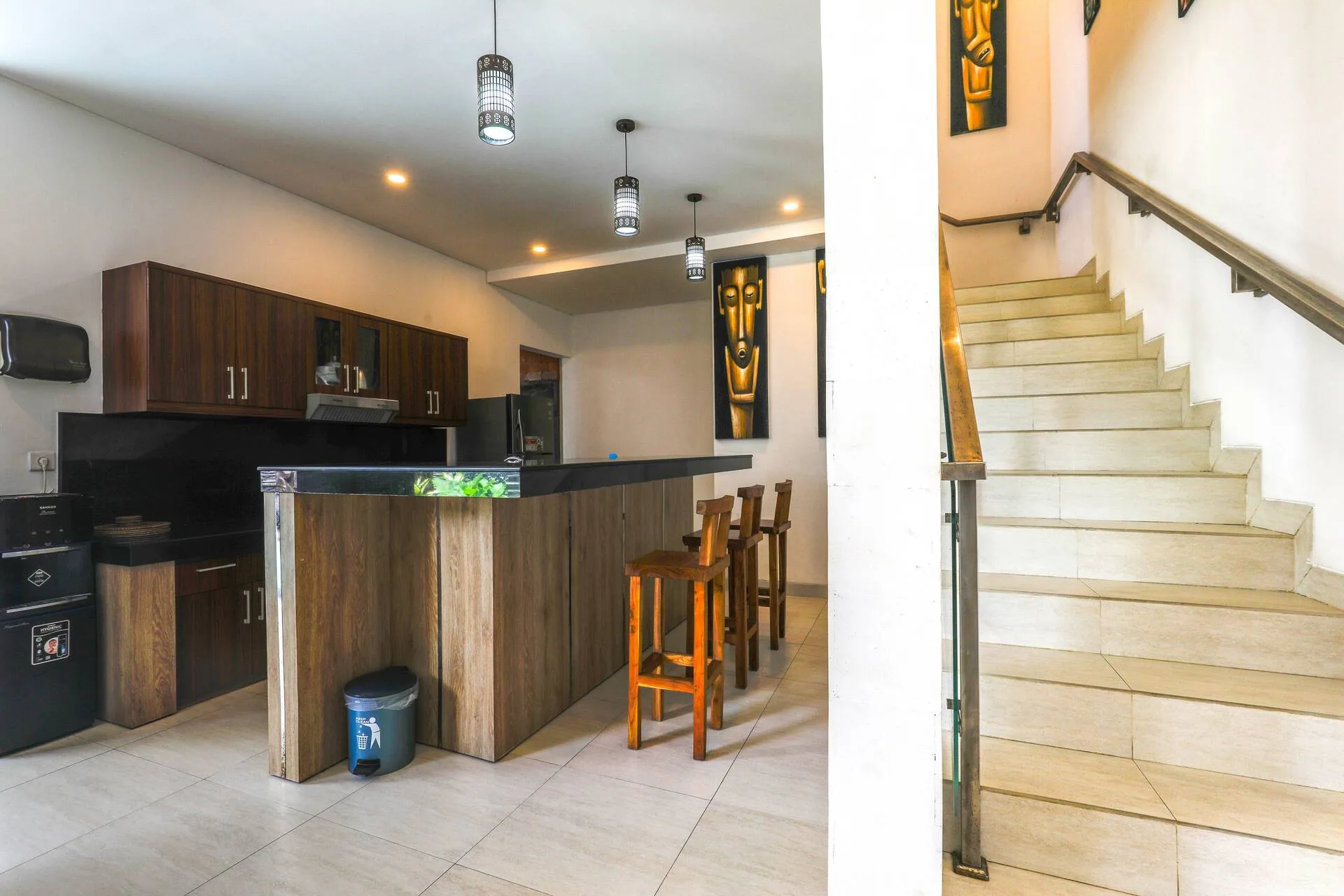 Legian's Gem - 3 Bedroom Private Villa with Pool 5