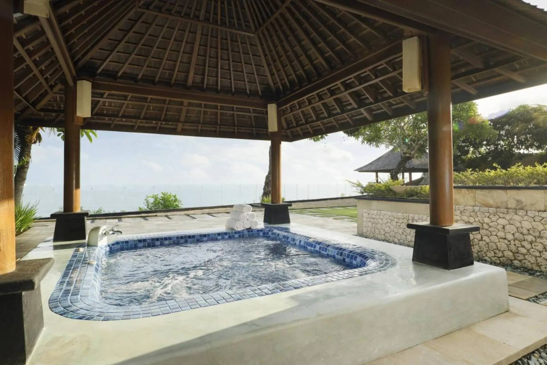 Stunning 7 Bedroom Luxe Villa in Uluwatu with Ocean View 3