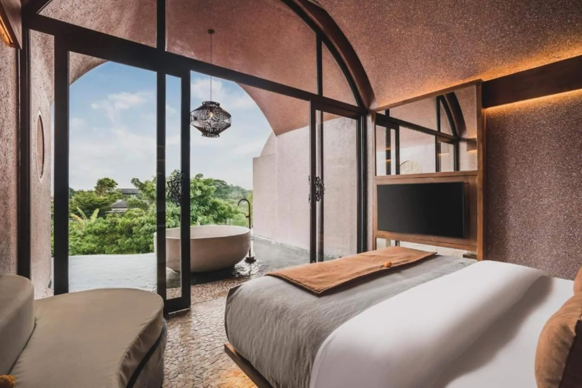 Suite Room with Sea View in Sanur 5