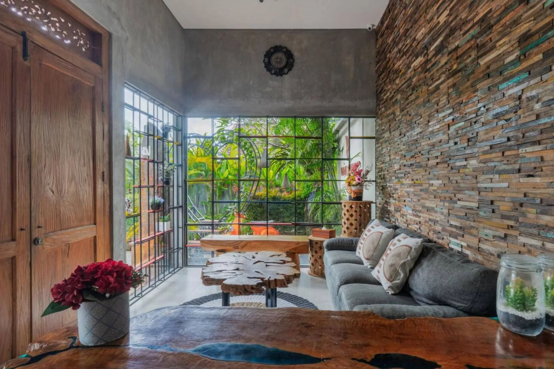 Romantic 1 Bedroom Honeymoon Villa Seminyak 2
