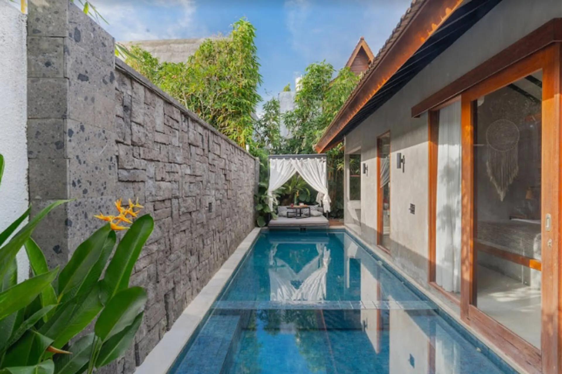 Romantic 1 Bedroom Honeymoon Villa Seminyak 3