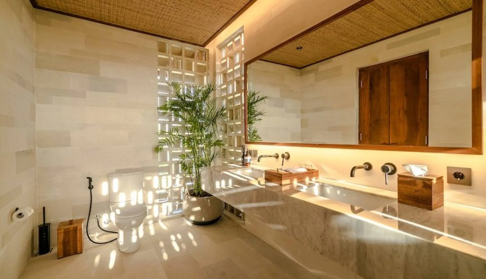 Luxury 5 Bedroom Villa in Berawa 5