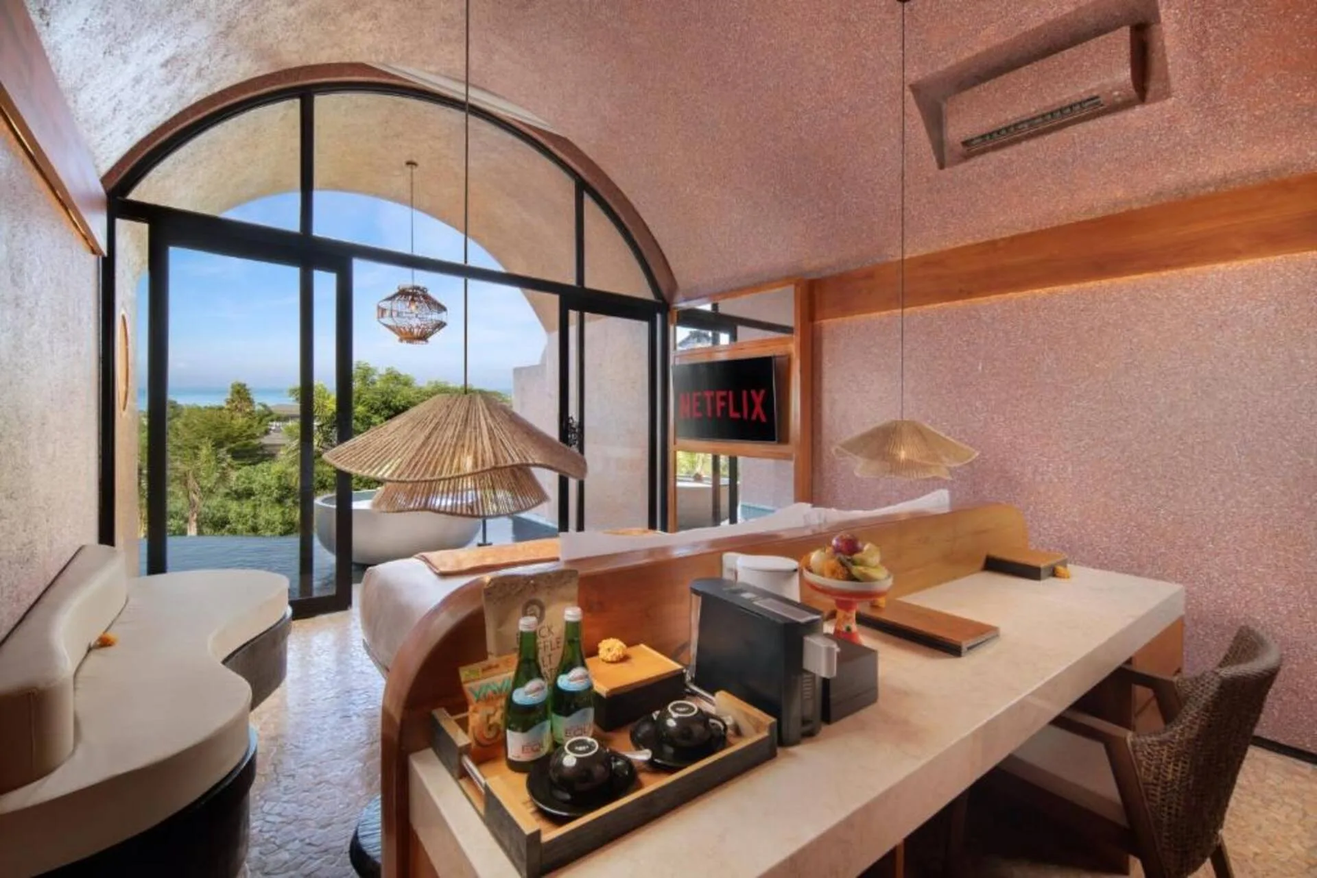 Sanur - Brand New 1 Bedroom Suite with Ocean View