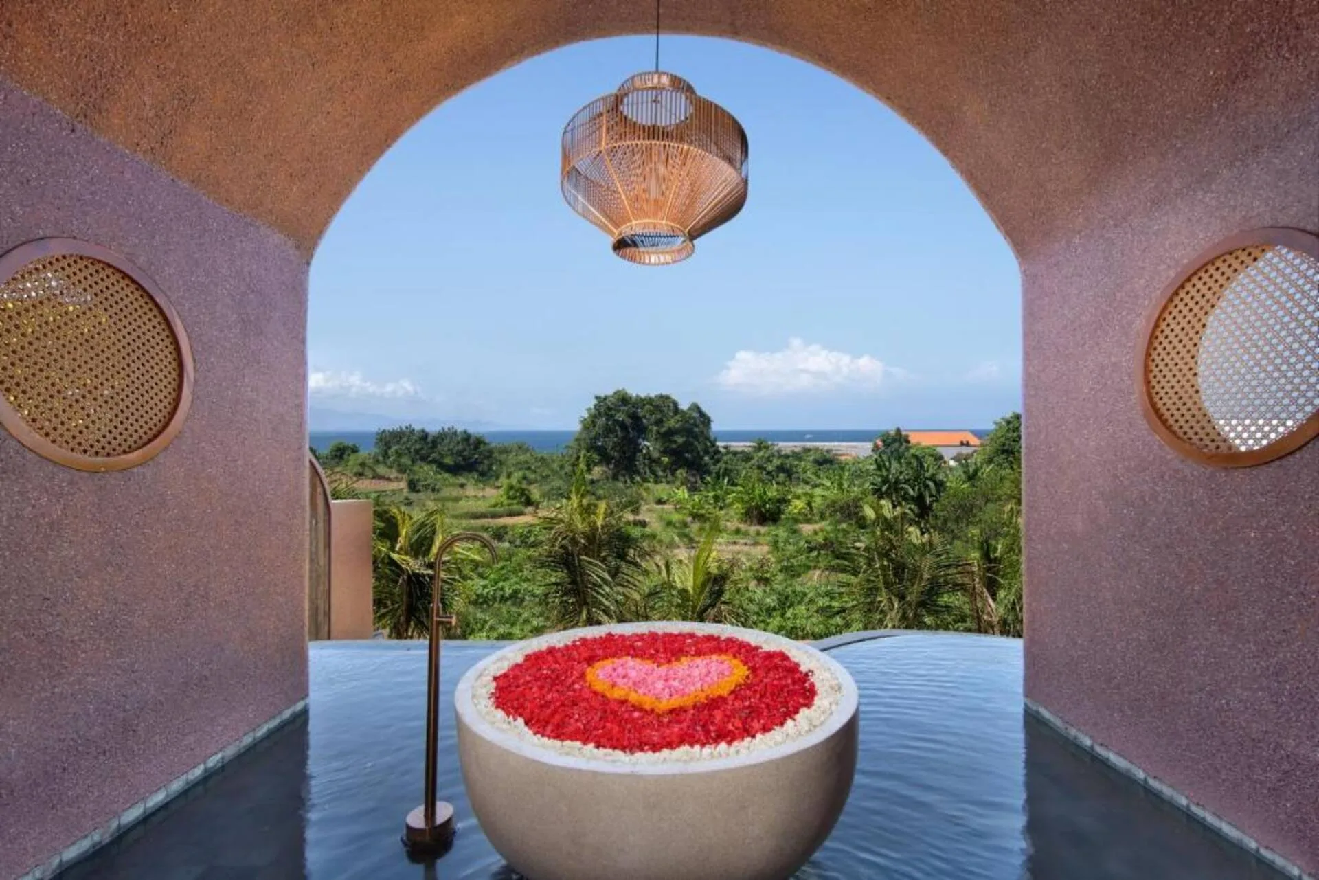 Sanur - Brand New 1 Bedroom Suite with Ocean View 2