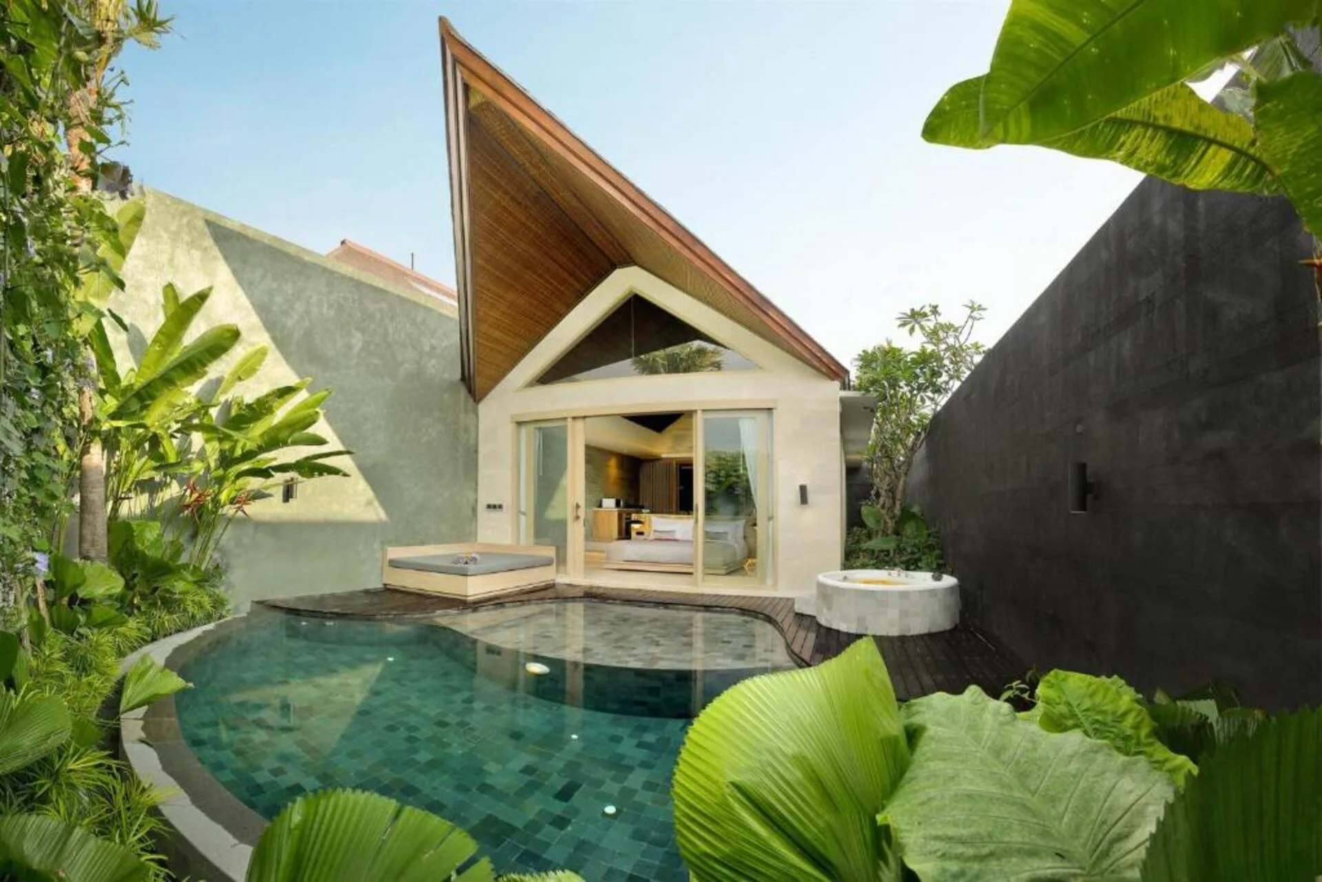 1 Bedroom Romantic Villa in Canggu 3