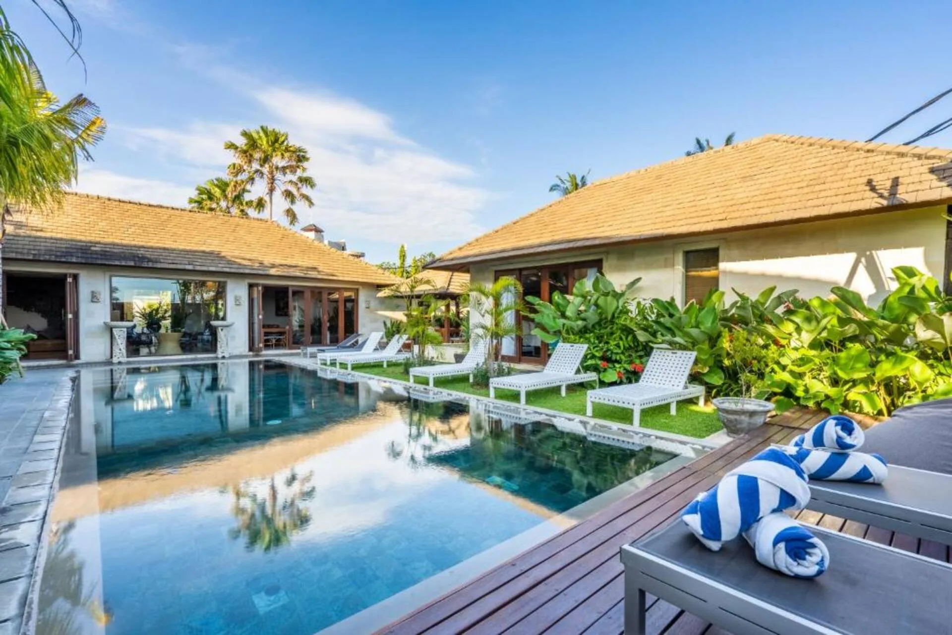 3 Comfortable and Luxurious Rooms 2