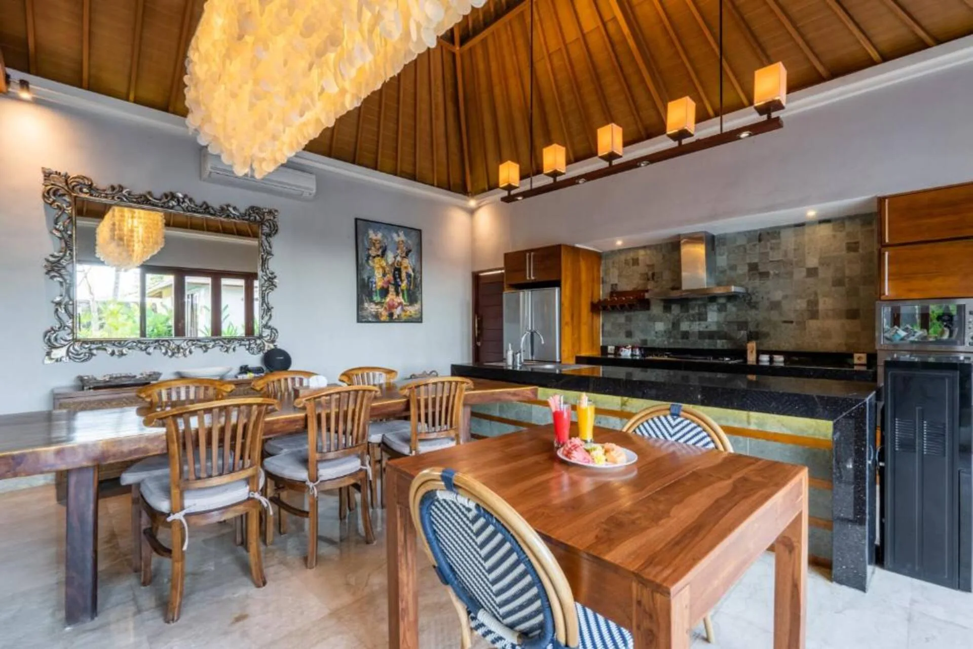 3 Comfortable and Luxurious Rooms 5