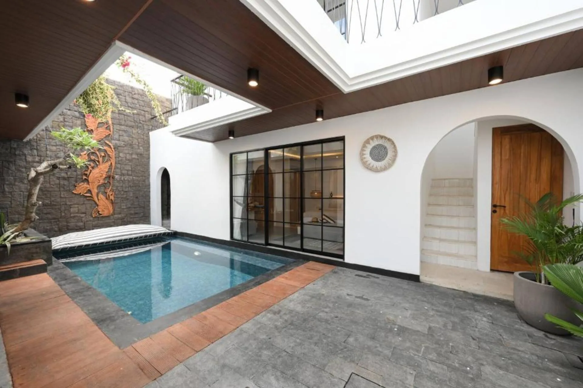 2 Bedroom Villas near Berawa Beach 2