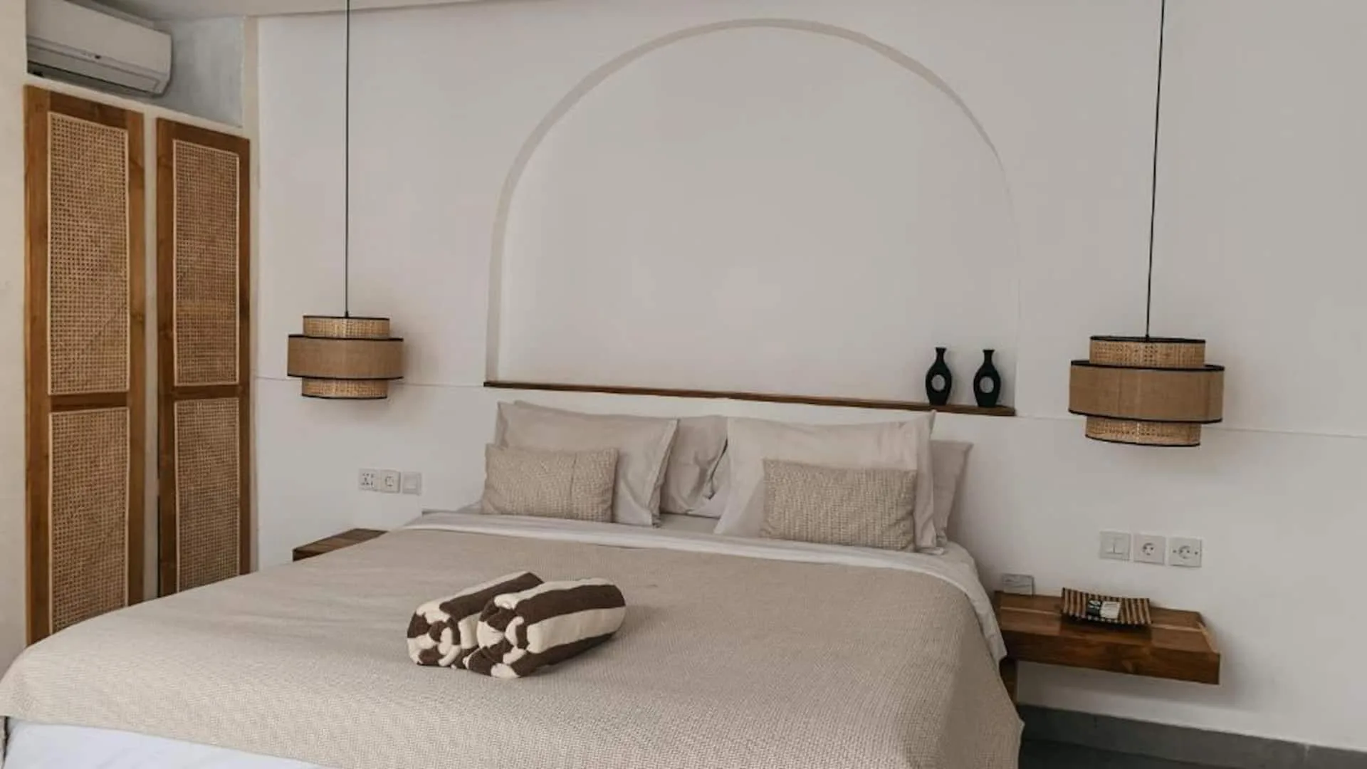2 Bedroom Villas near Berawa Beach 3