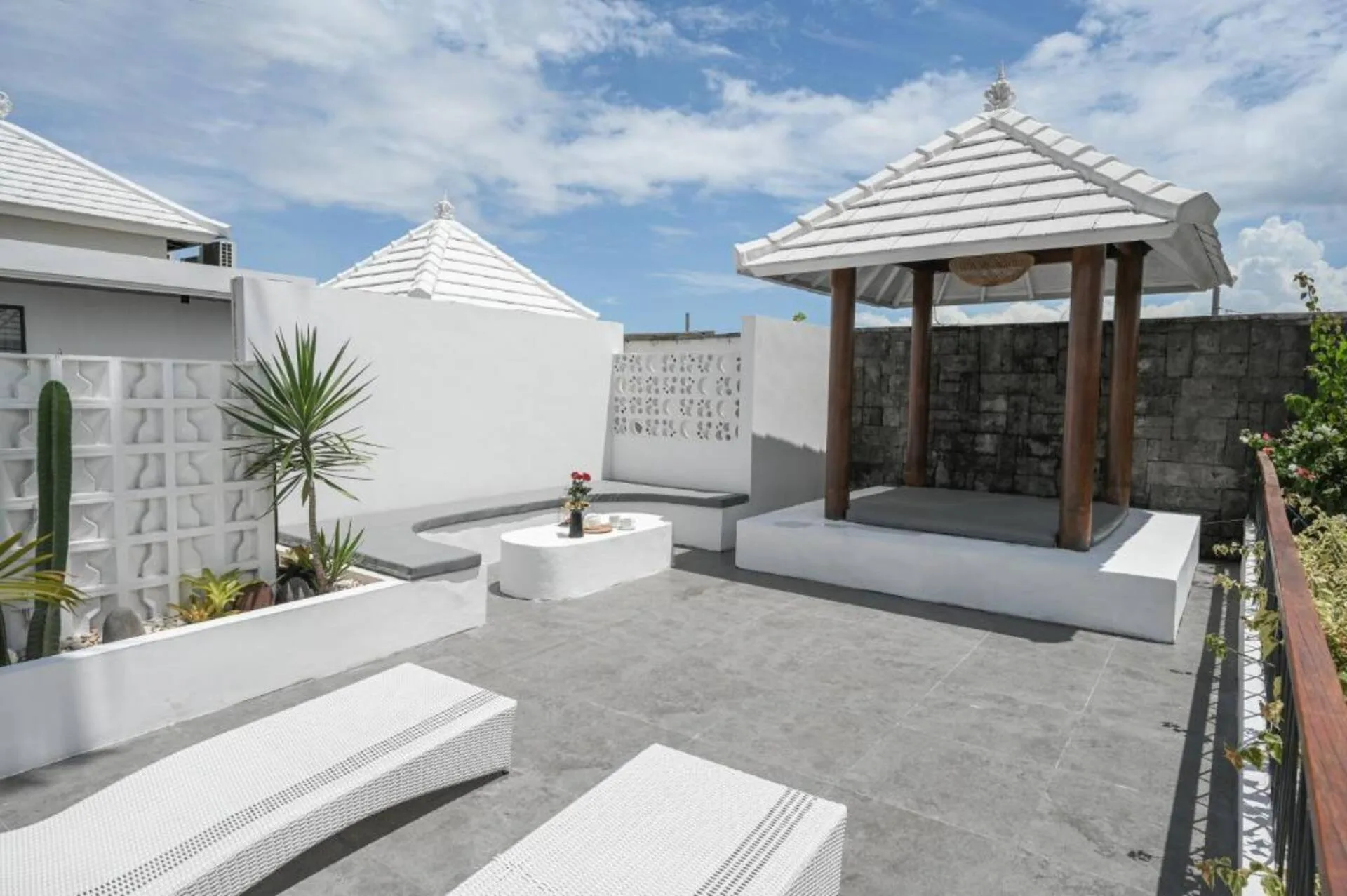 2 Bedroom Villas near Berawa Beach 4