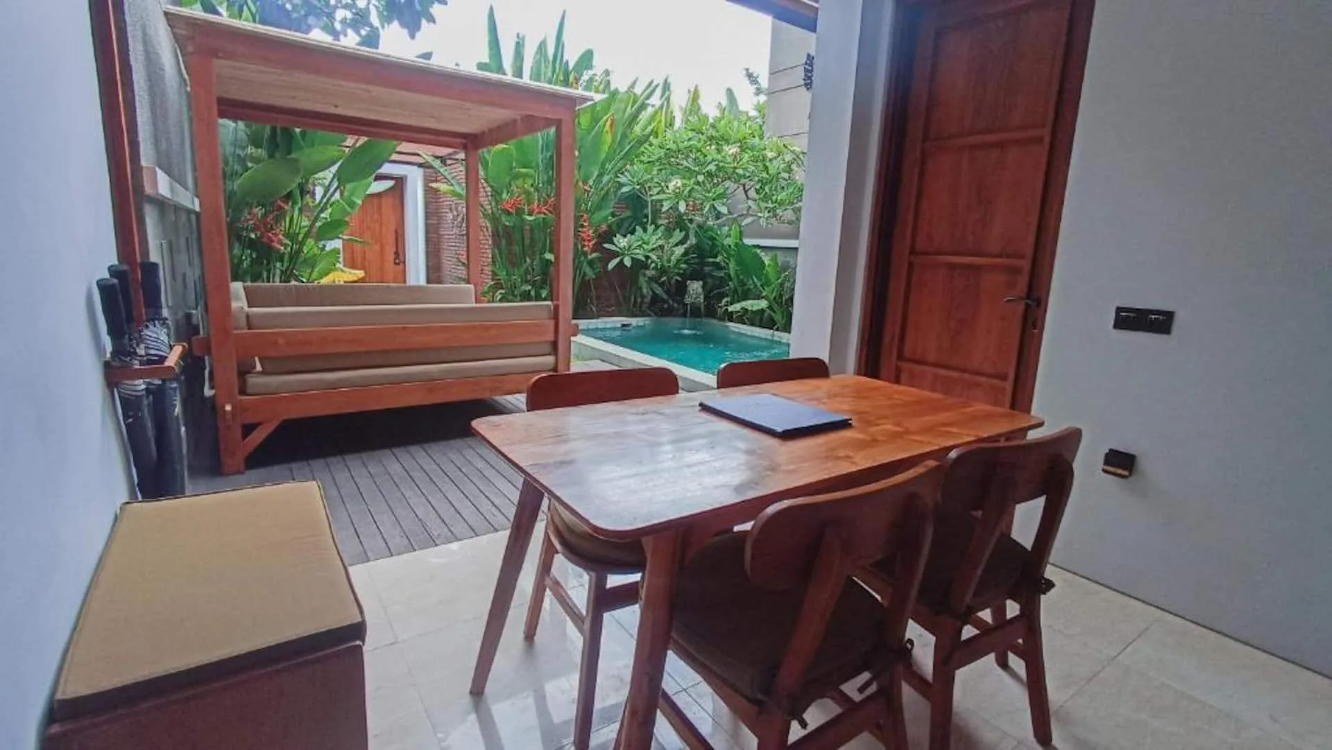 Luxurious Escape Villa near Jimbaran Beach 4