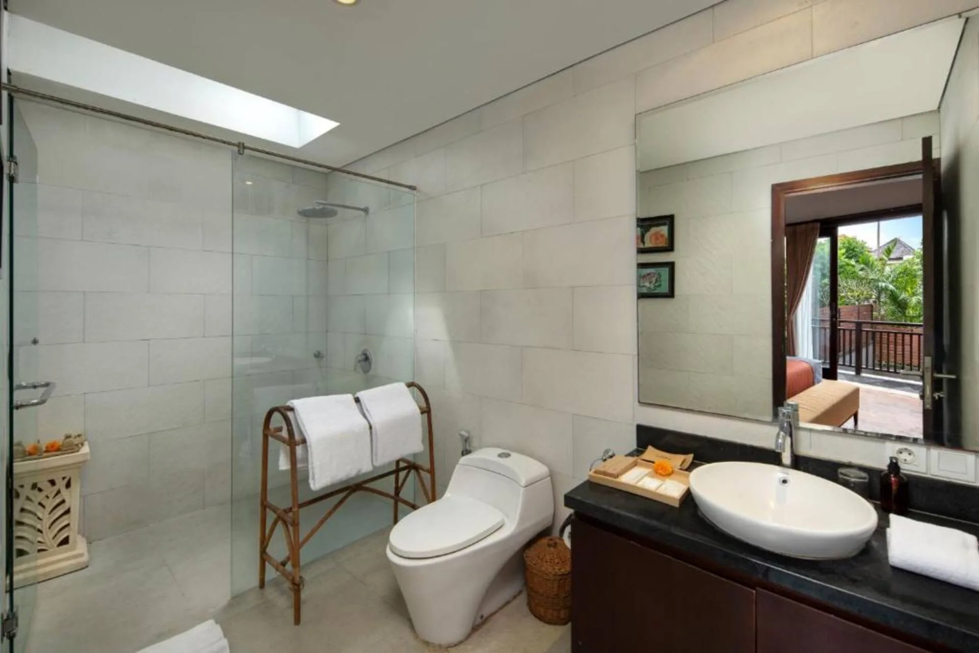 Poolside Balcony Retreat 2 Bedroom Private Villa in Canggu 5