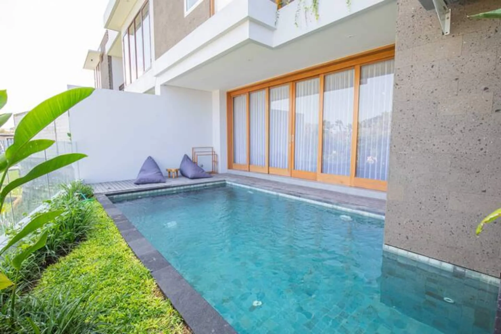Ricefield View 2 Bedroom Private Villa in Canggu 4