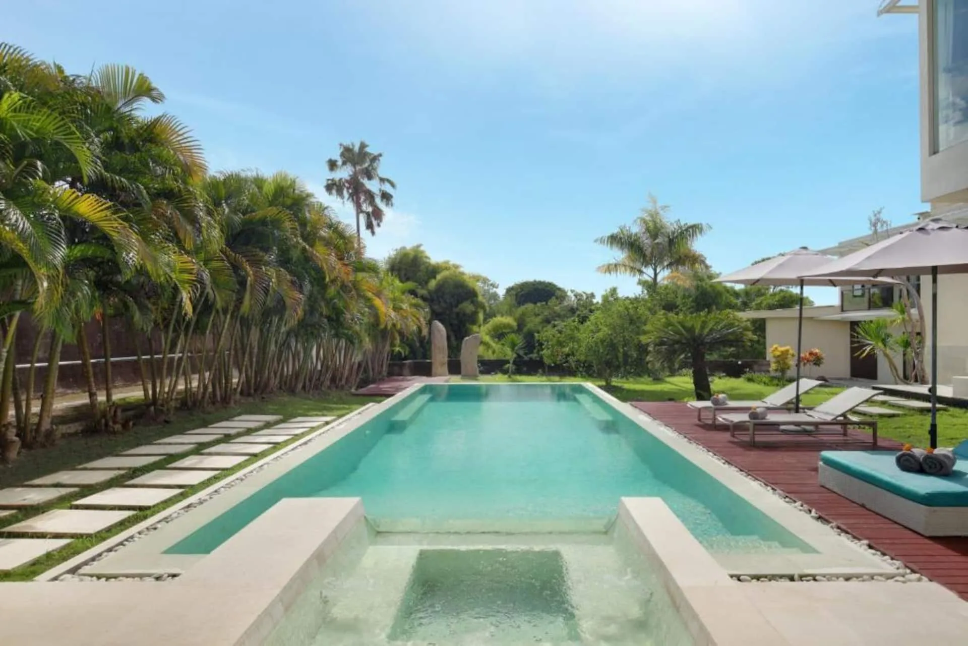 Modern 5 Bedroom Private Pool Villa 2