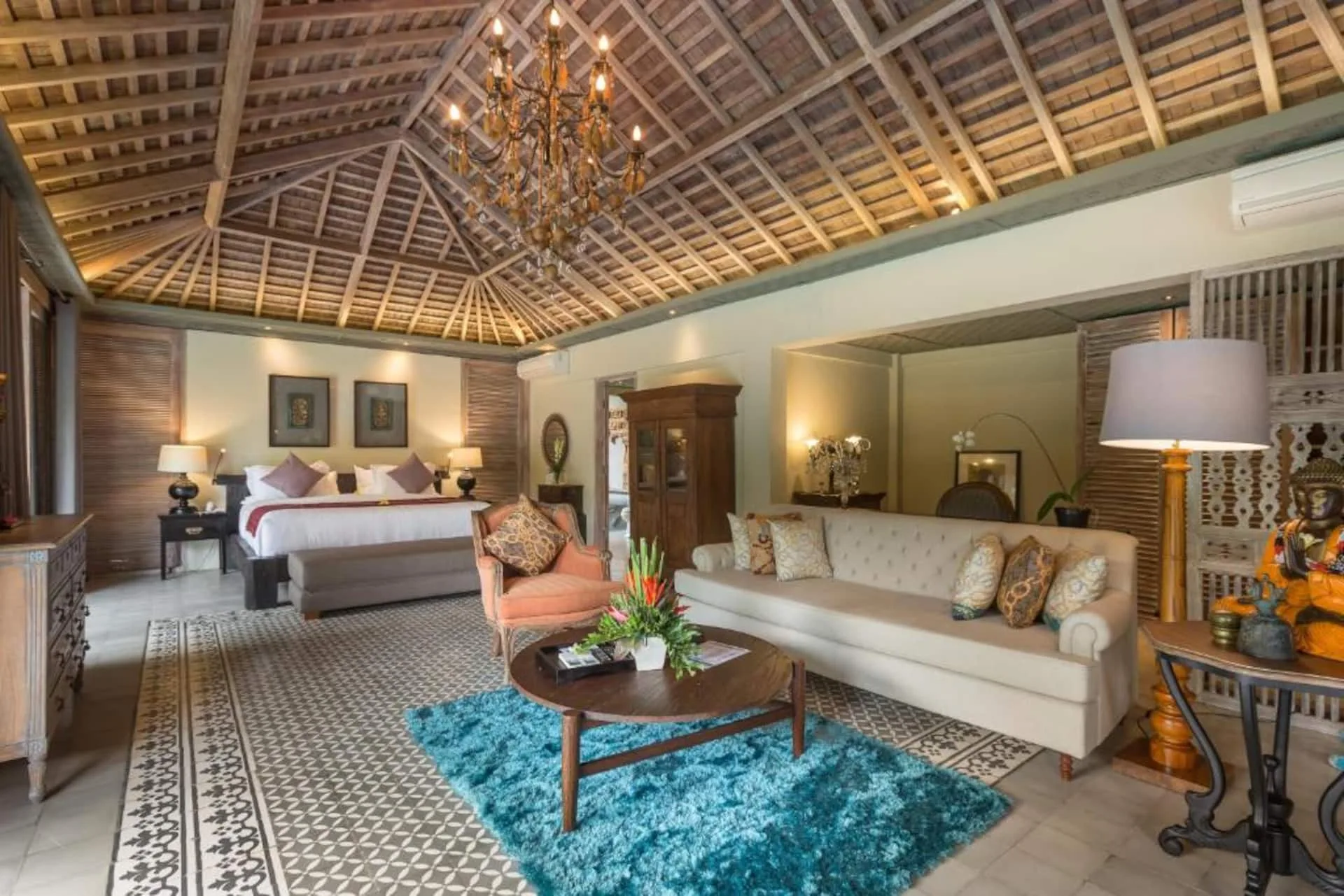 Beach Club Retreat 4 Bedroom Private Villa in Bali 5