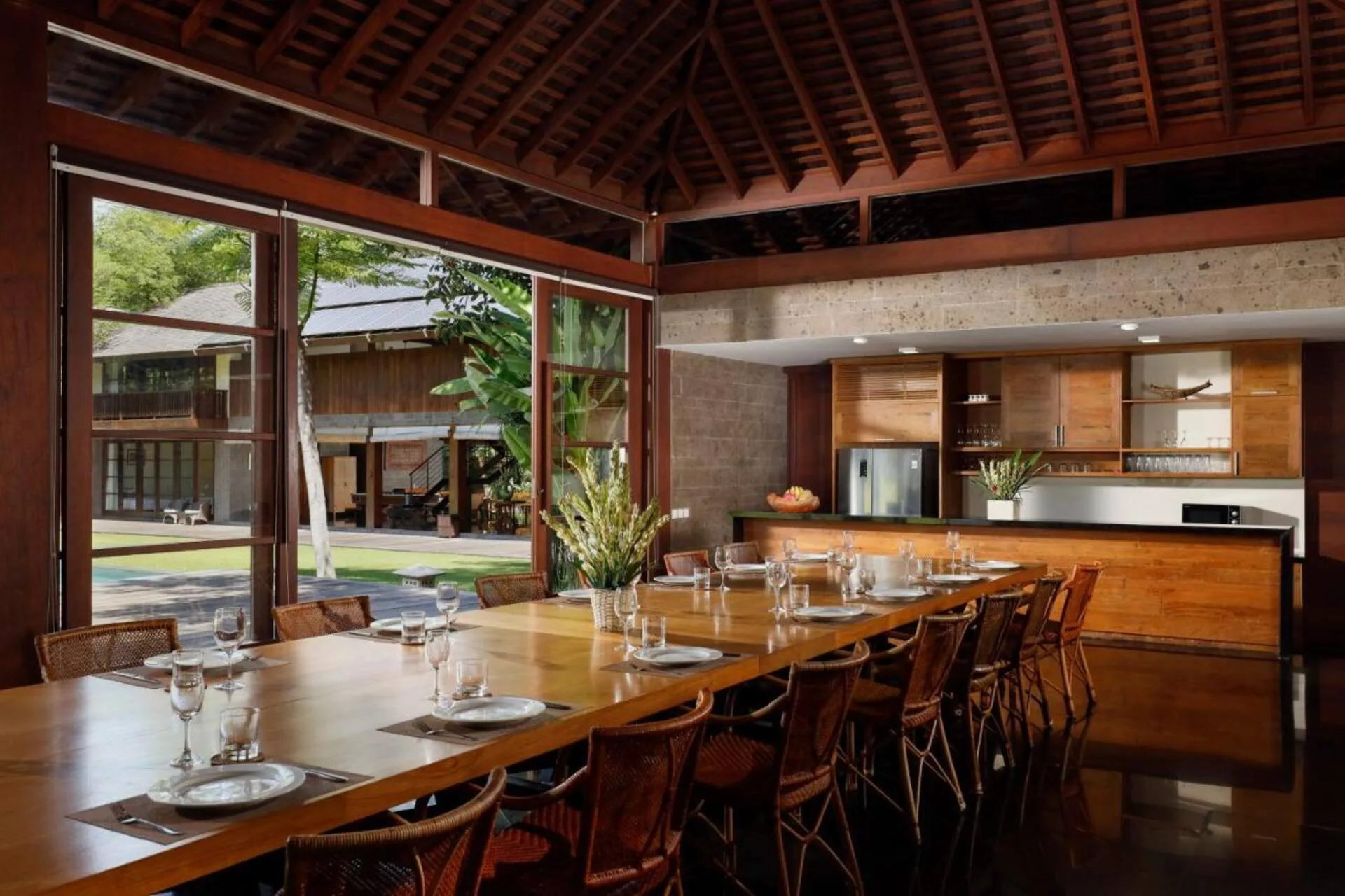 7 Bedroom Rustic Villa in Kerobokan 4
