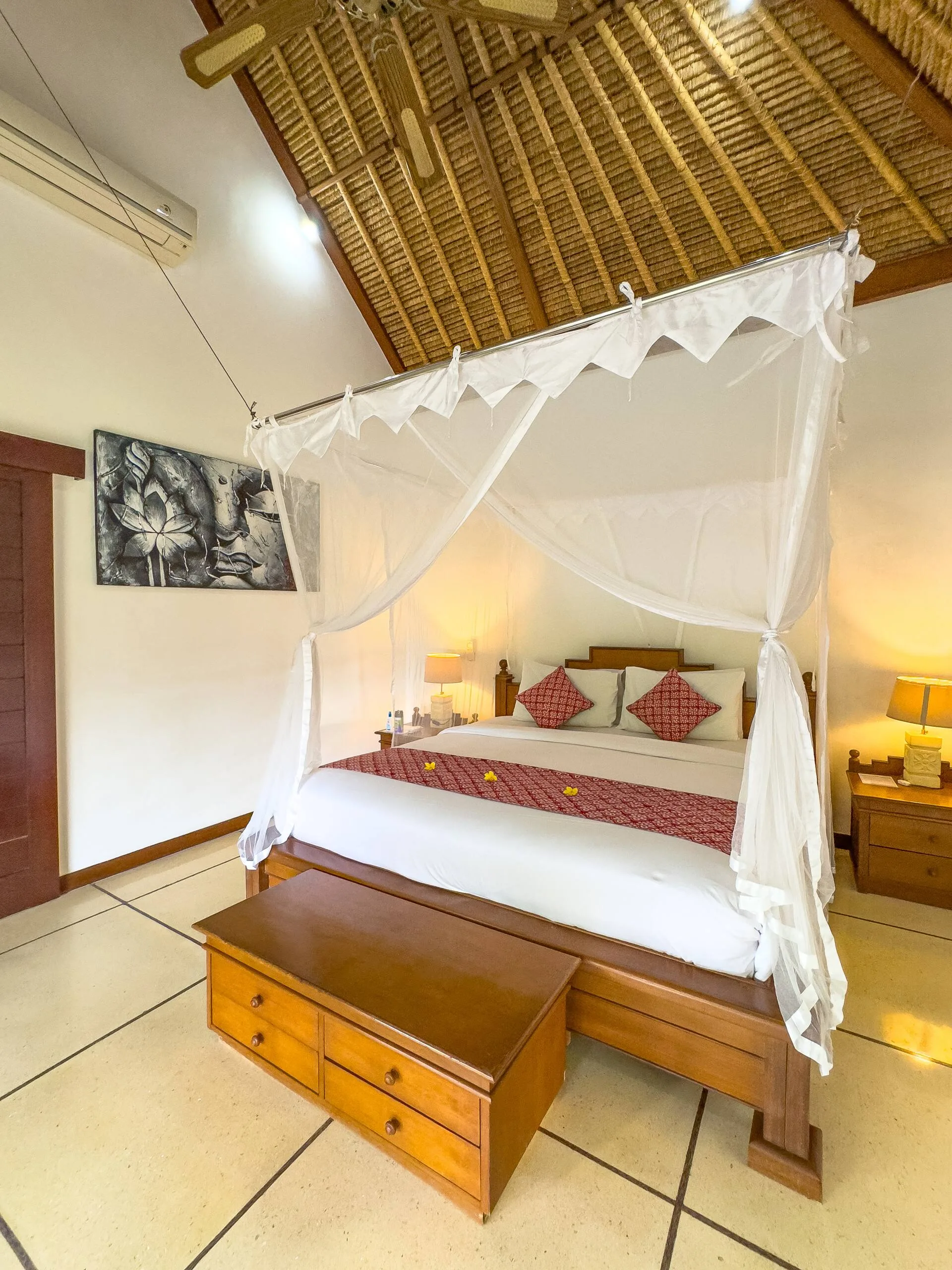 Spacious Balinese 3 Bedroom Villas-your Comfy Escape 4