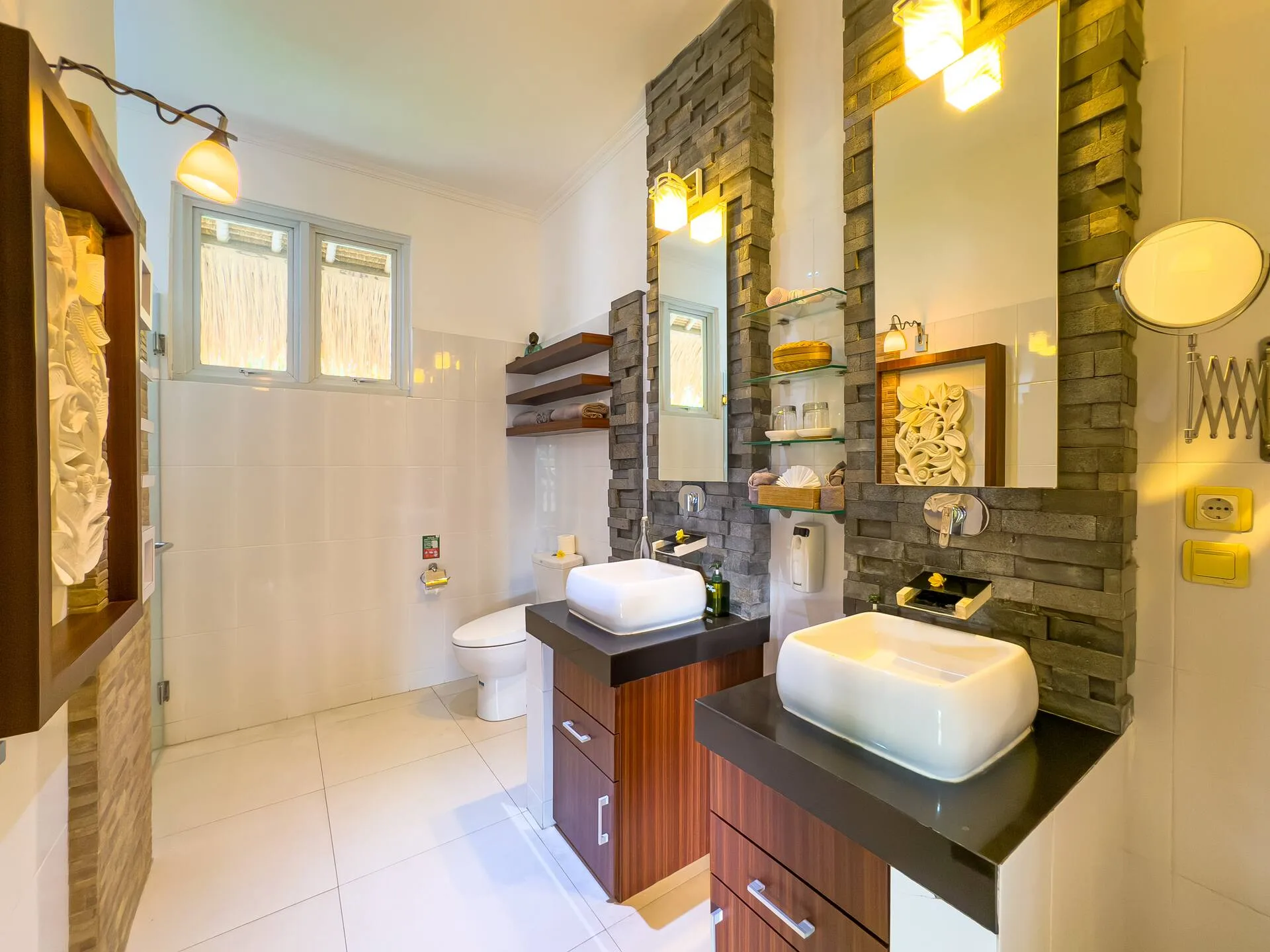 Spacious Balinese 3 Bedroom Villas-your Comfy Escape 5