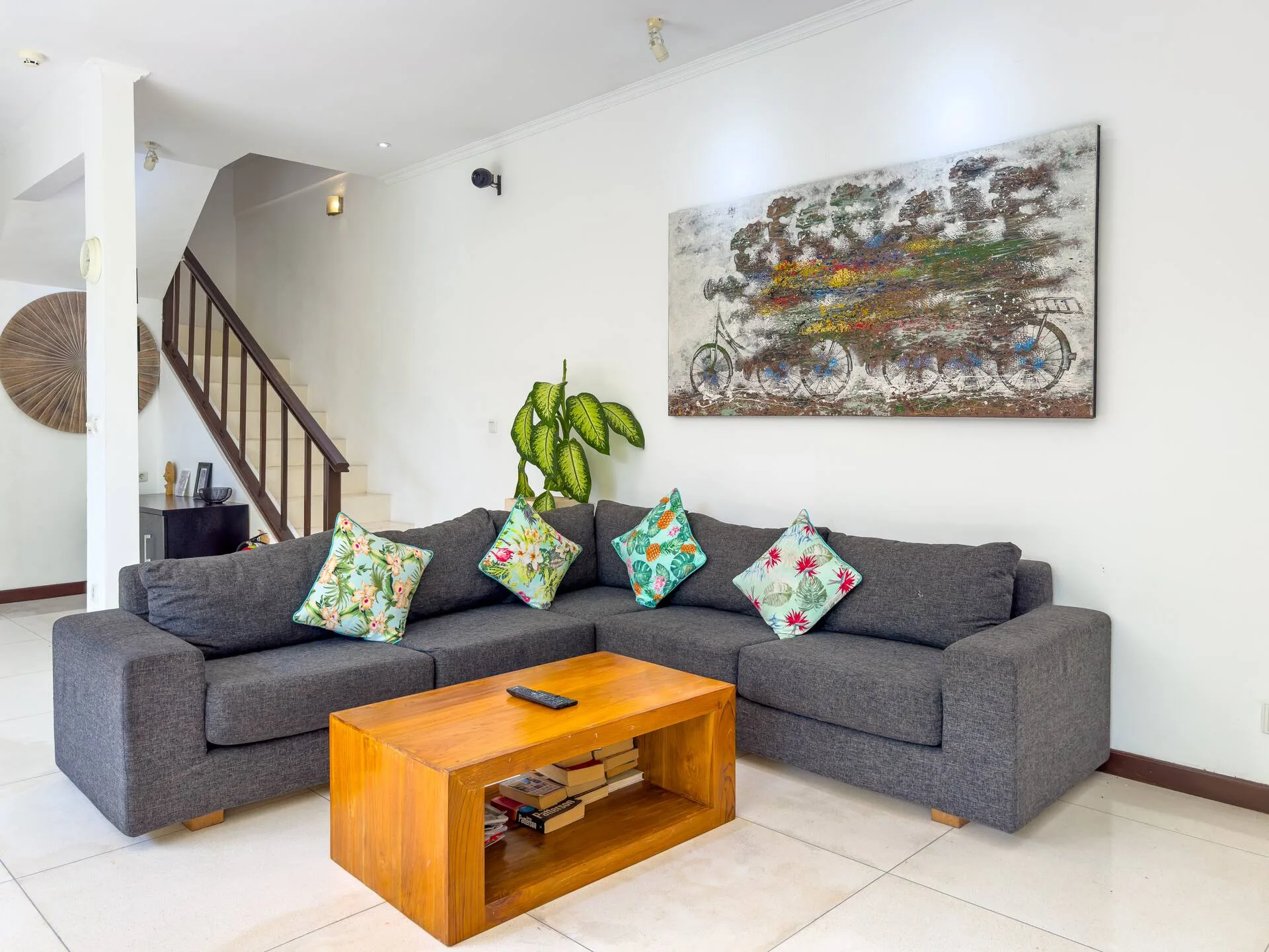 Spacious Balinese Comfort 3 Bedroom Private Villa in Bali 4