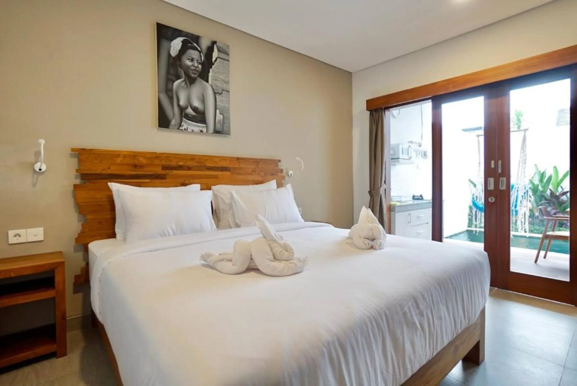 Budget Bliss! 2 Bedroom Villa near Nelayan Beach 3