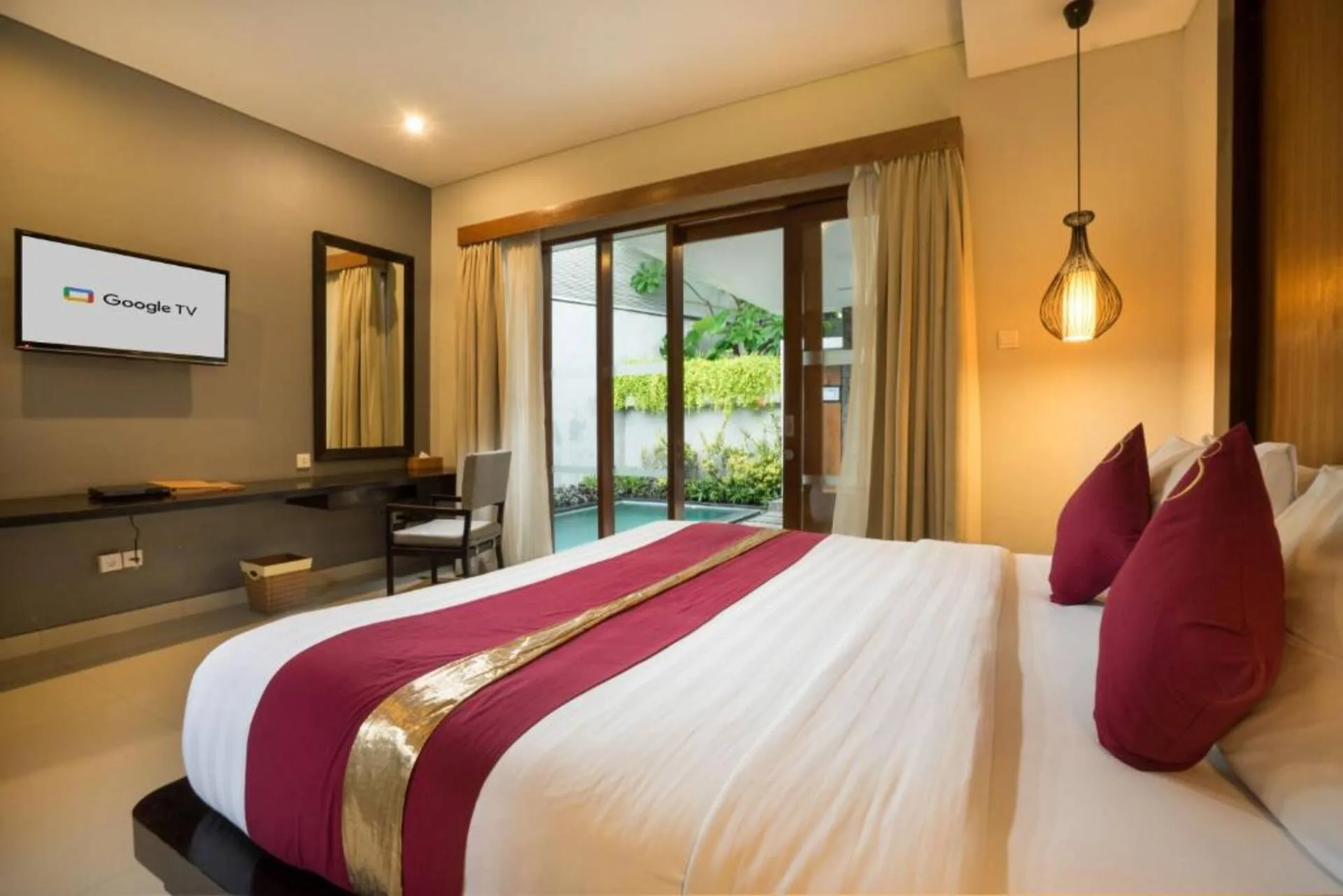 Romantic! 1 Bedroom Honeymoon Villa in Central Seminyak 5