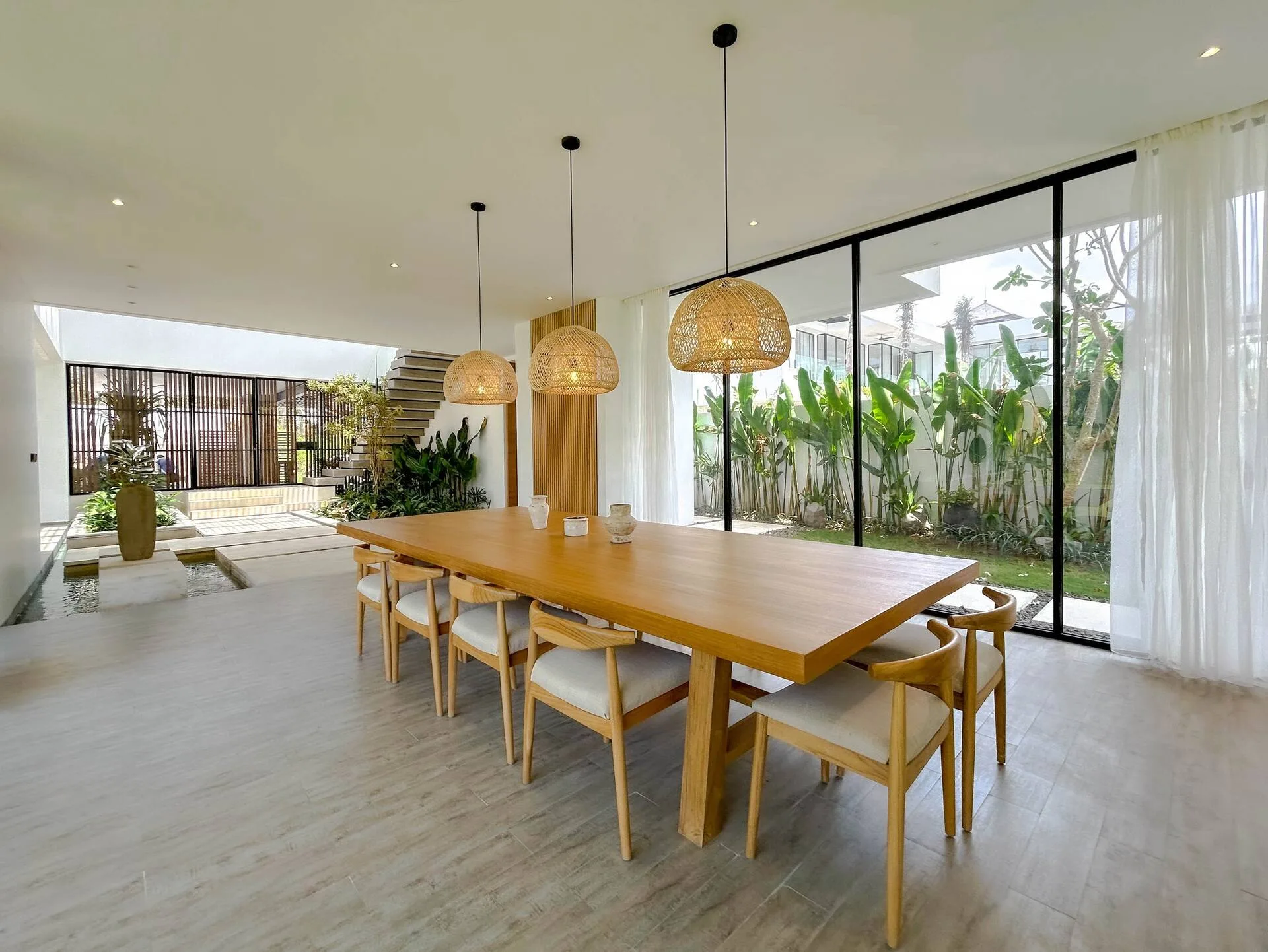 Luxurious Japanese Style 6 Bedroom Villa in Canggu 4