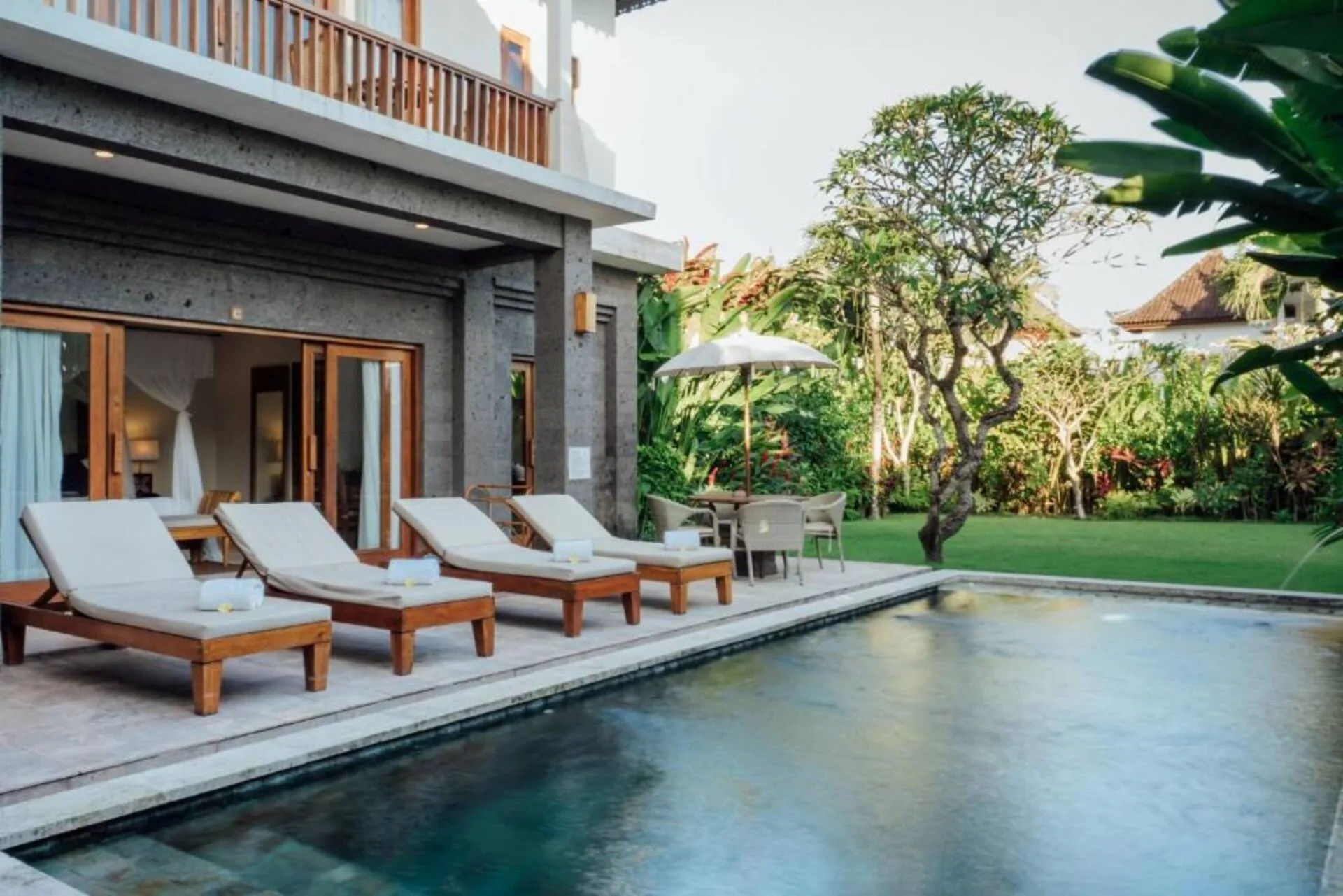 4 Bedroom Private Pool Villa 2mnts to Selukat Beach 2