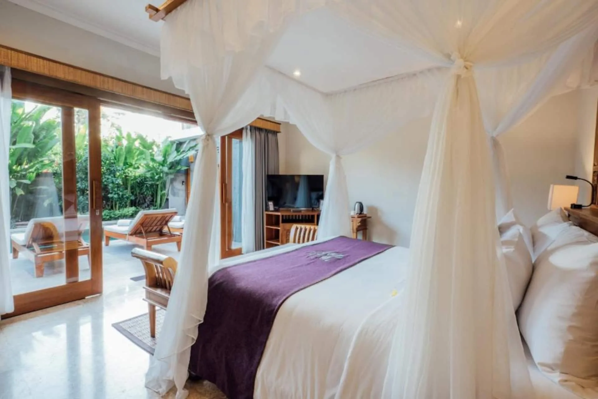 4 Bedroom Private Pool Villa 2mnts to Selukat Beach 3