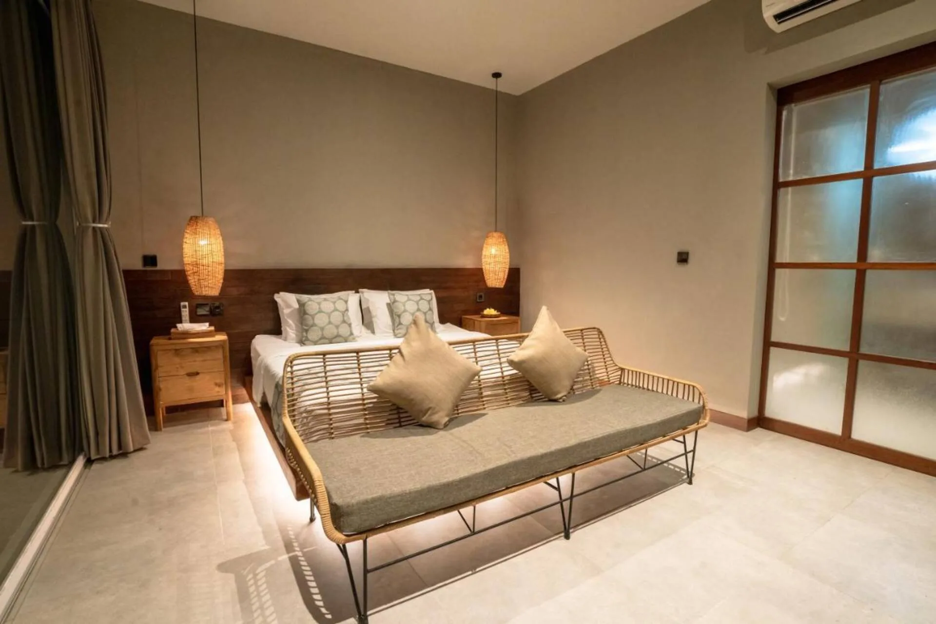 Simple Minimalist Calm 1 Bedroom Private Villa in Canggu 4