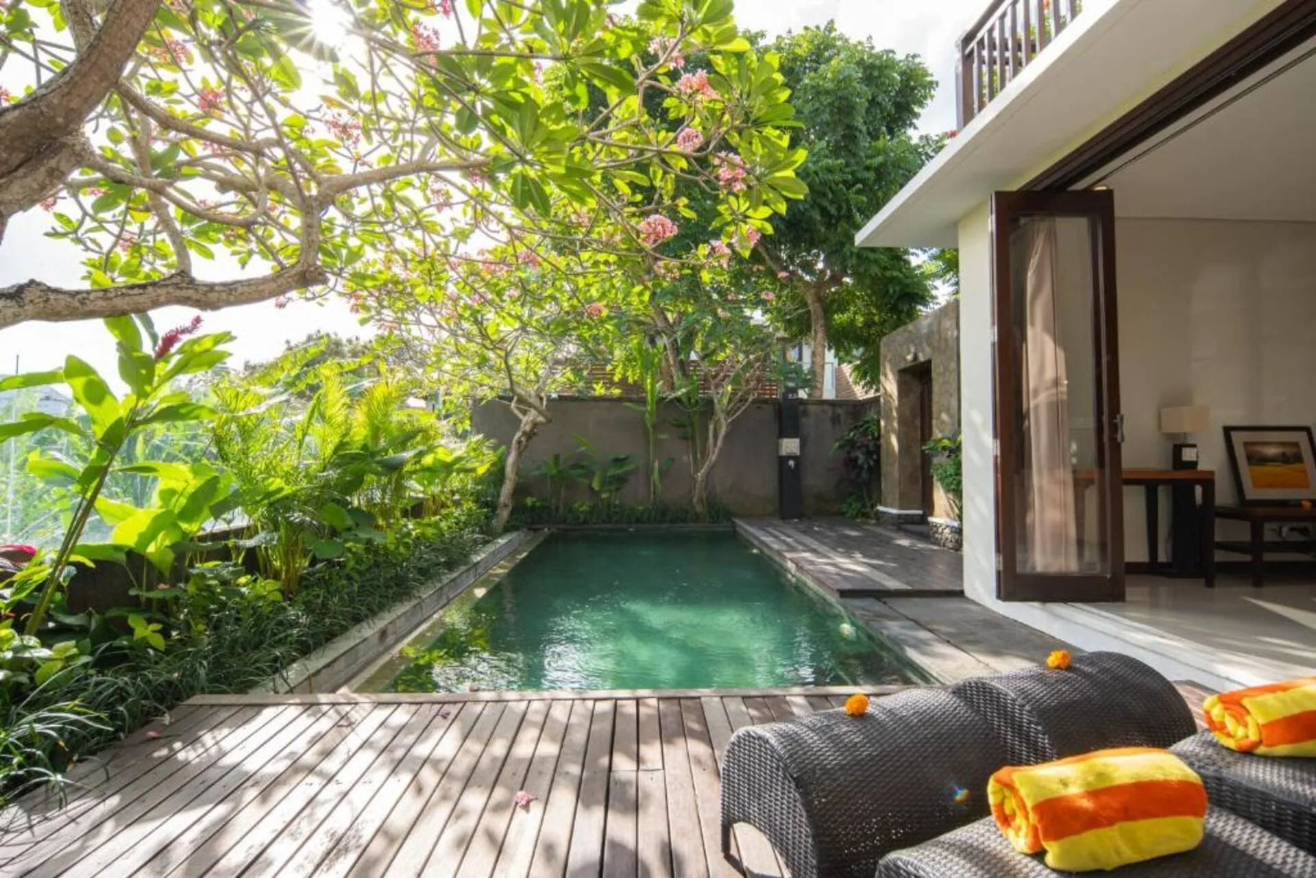 Luxe Amenity Retreat 3 Bedroom Private Villa in Canggu 2