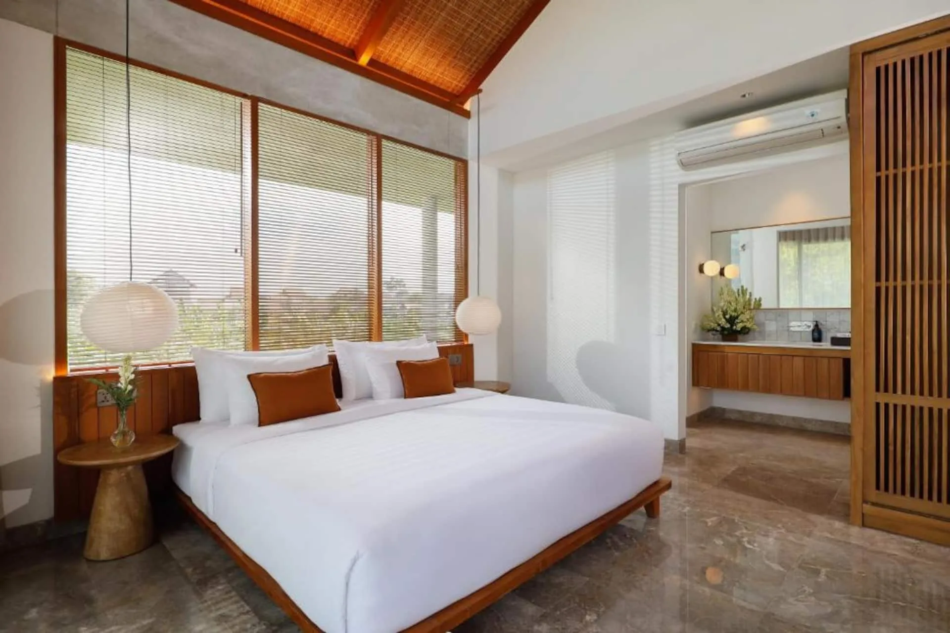 Tropical Garden Estate 7 Bedroom Private Villa in Canggu 5