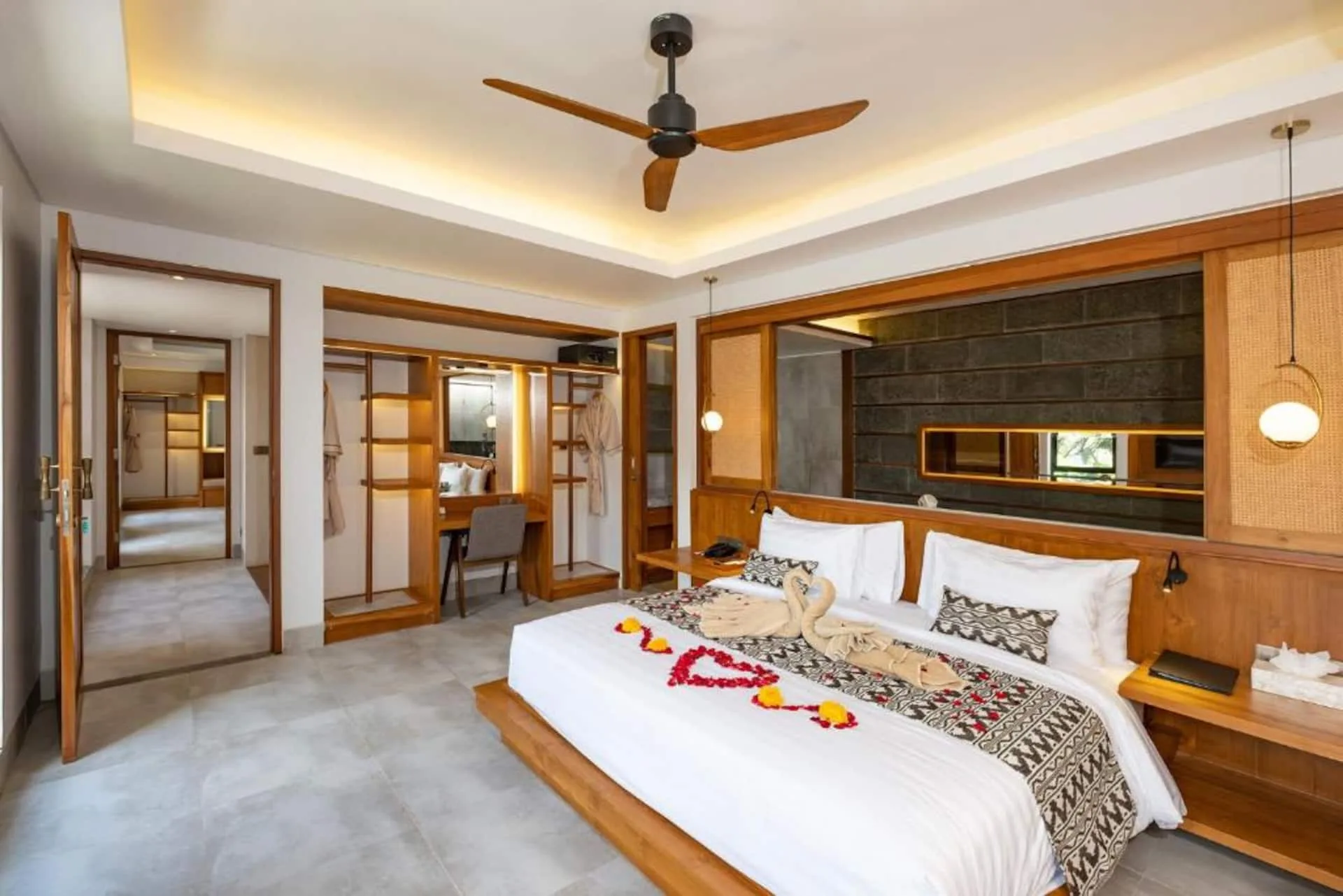 2 Bedroom Villa 3 Minutes Walking to La Brisa 3