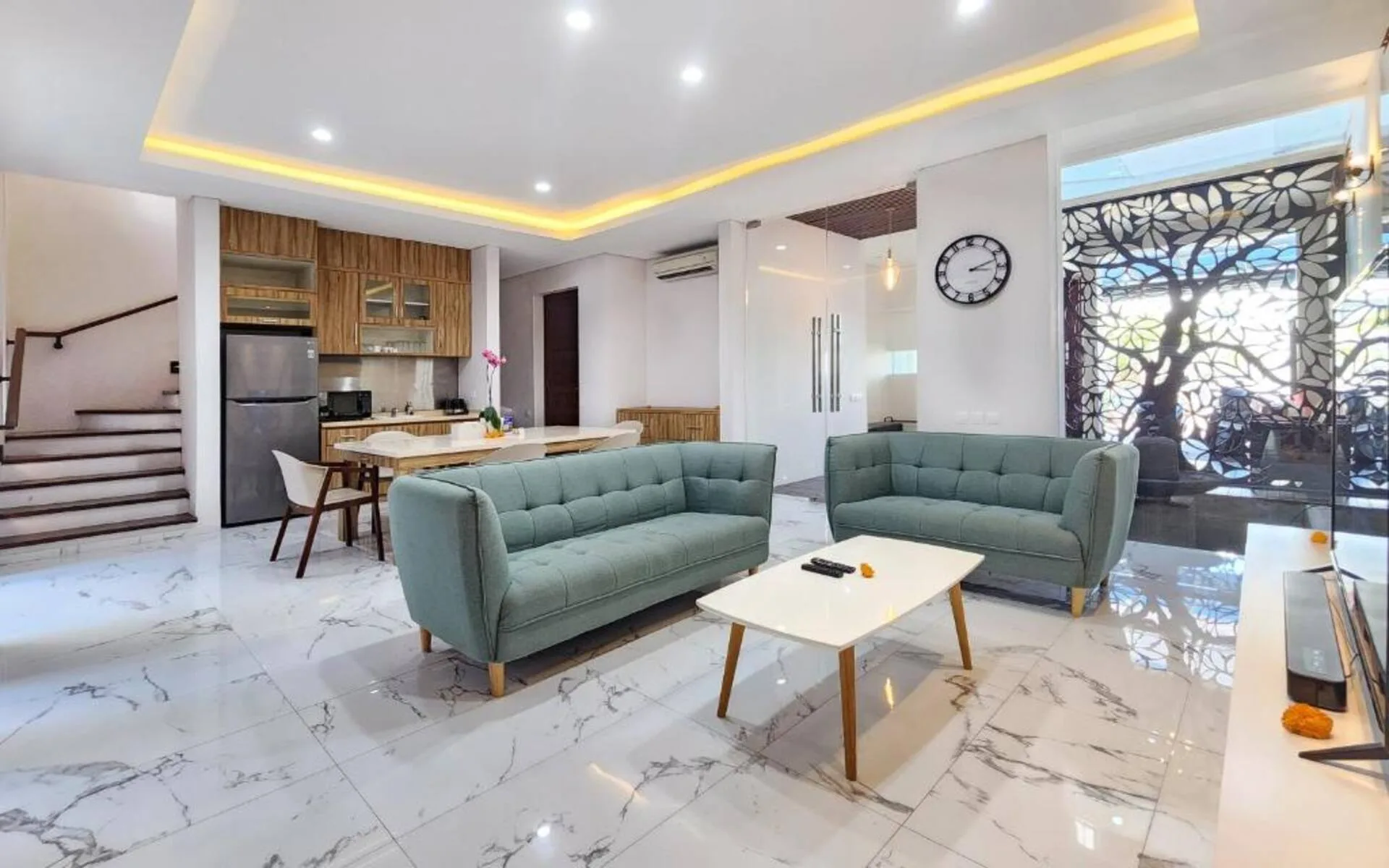 Charming 3 Bedroom Villa in the Heart of Legian 3