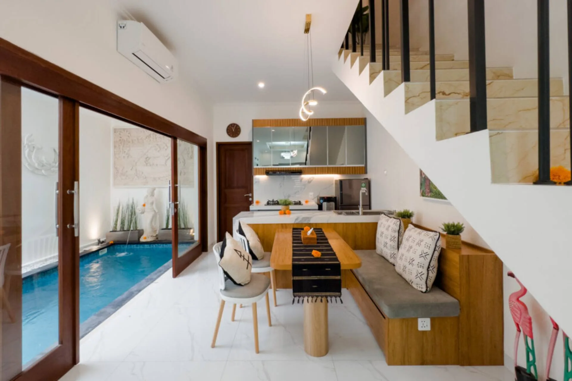 Spacious 3 Bedroom Private Pool Villa in Seminyak 2
