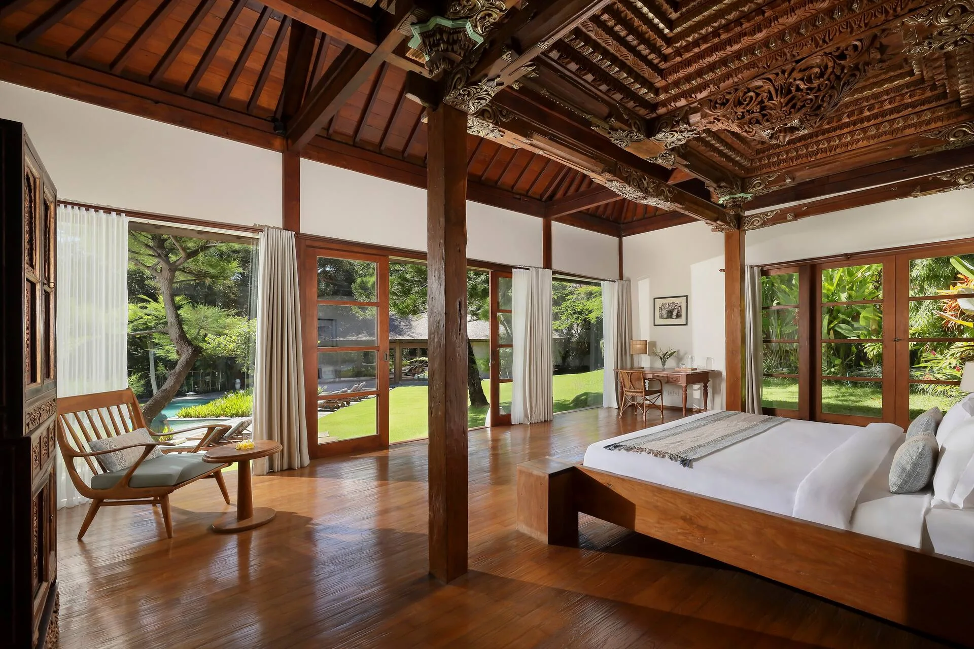 Rustic Wooden Estate 6 Bedroom Private Villa in Kerobokan 5