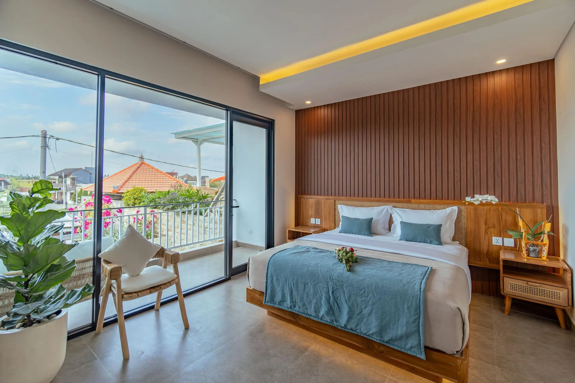 Affordable Poolside Hideaway 1 Bedroom Private Villa in Kerobokan 4