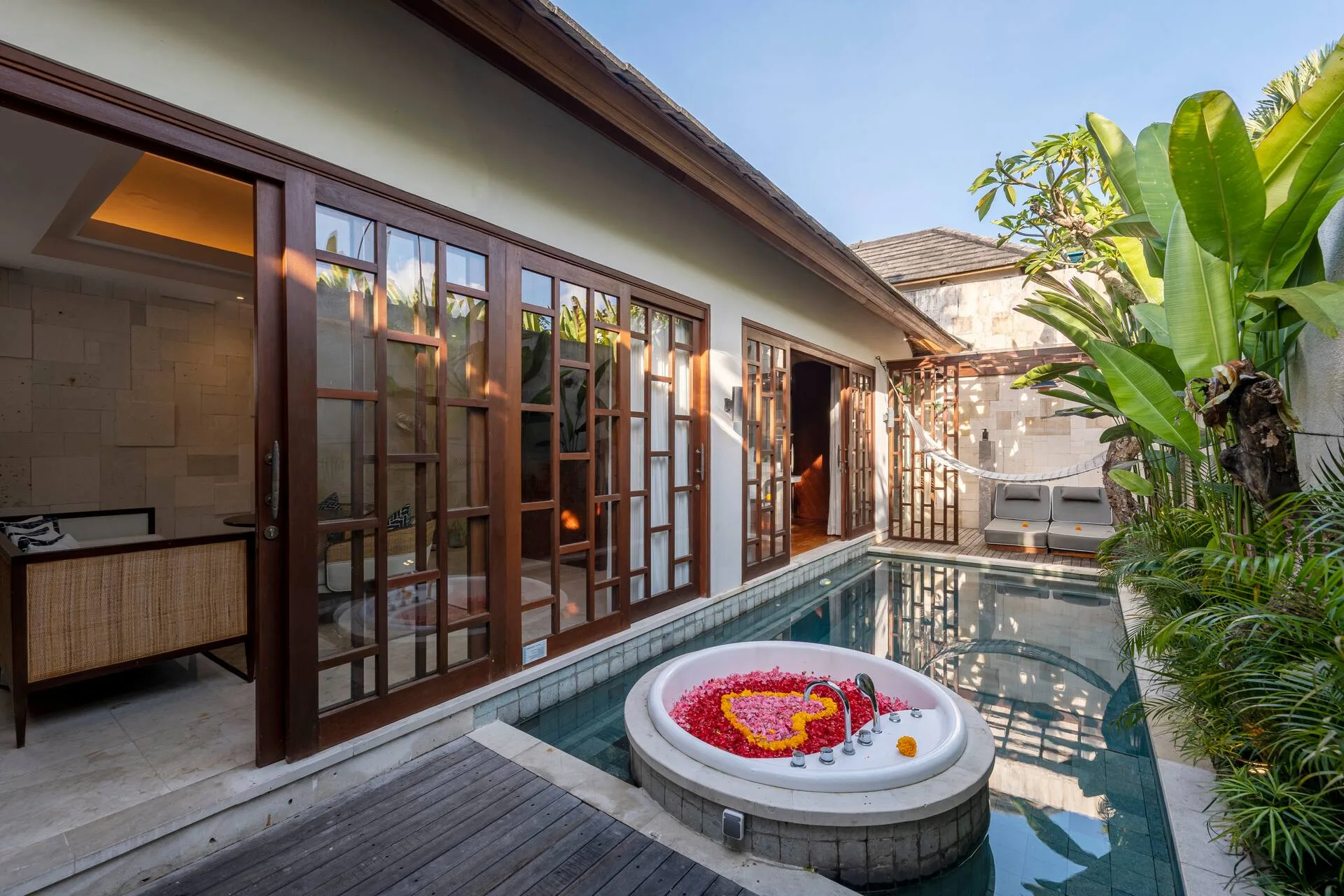 Ultimate Jungle Romance 1 Bedroom Private Villa in Ubud 4