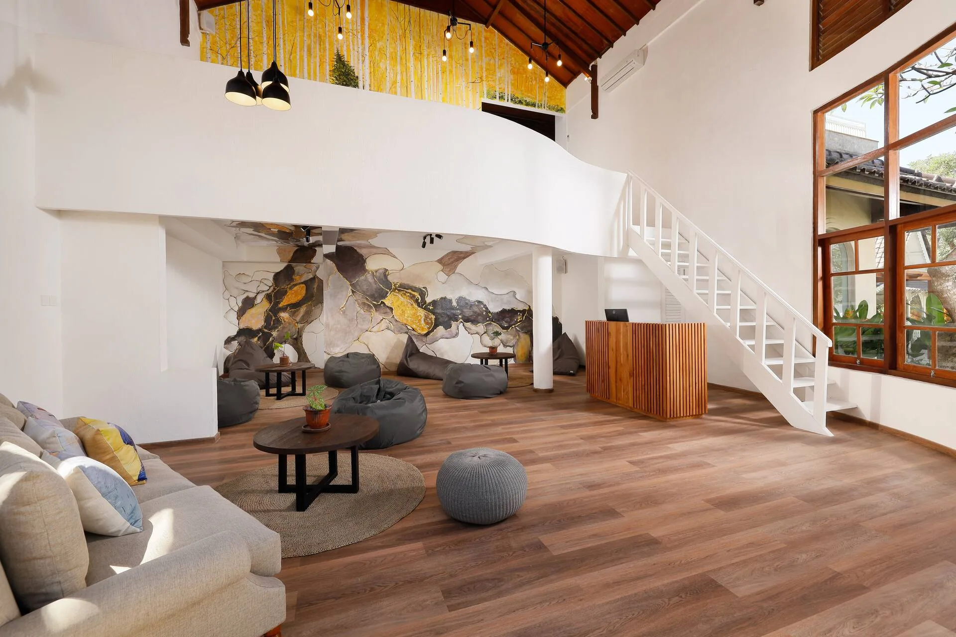 2 Bedroom Villa with Timeless Vintage Charm 3