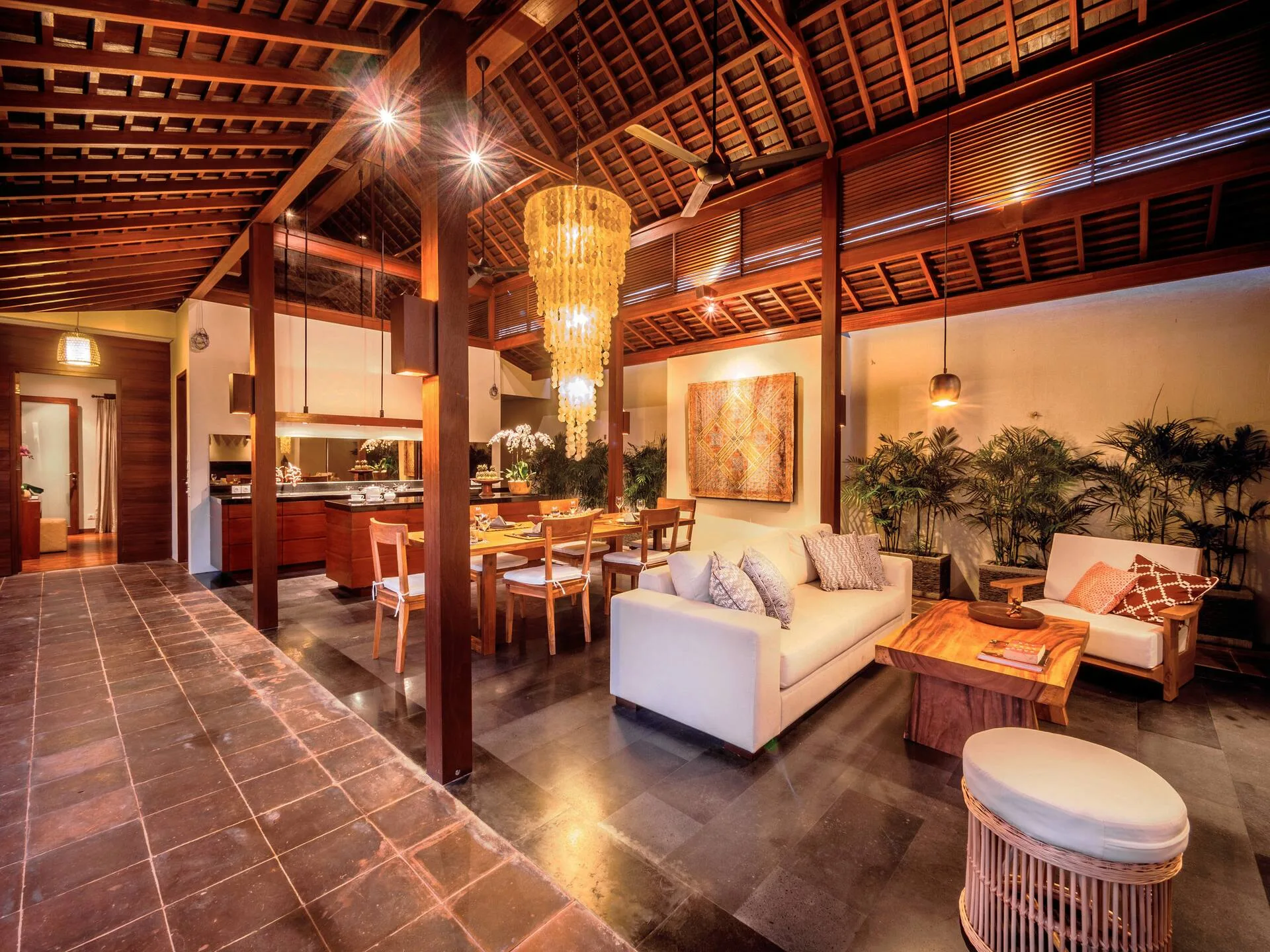 Balinese Charm and Modern Comfort 3 Bedroom Villa Umalas 4