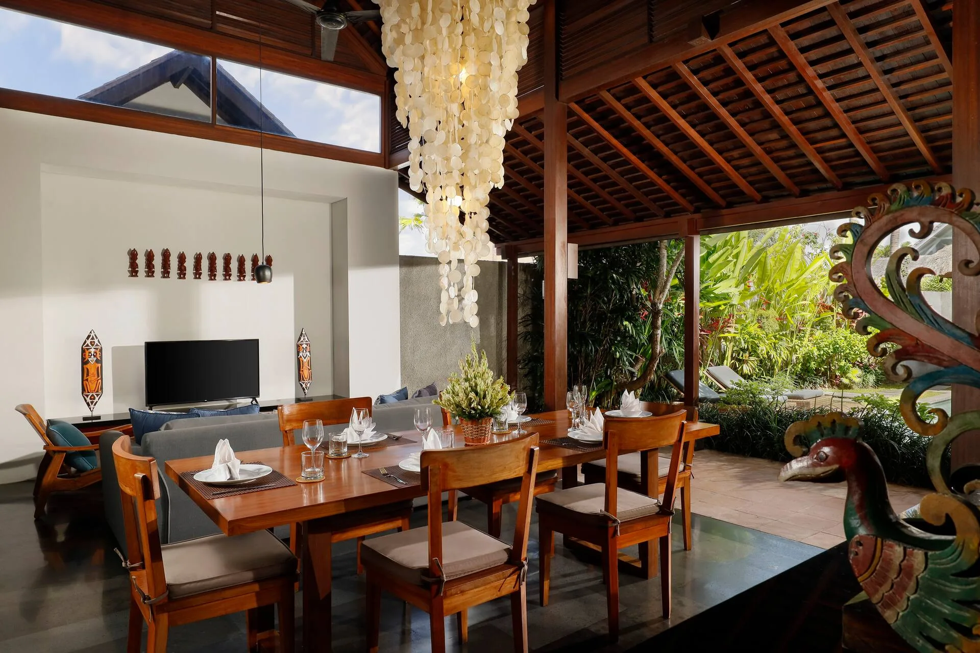 Balinese Modern Charm 3 Bedroom Private Villa in Kerobokan 5