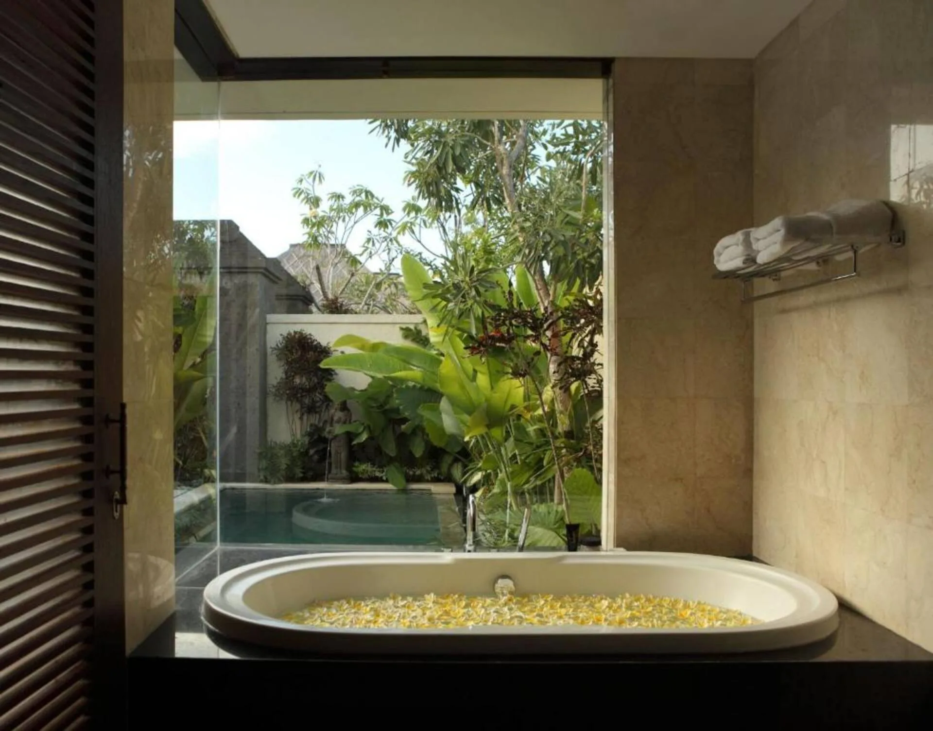 Seaside Luxe Nook 1 Bedroom Private Villa in Sanur 5