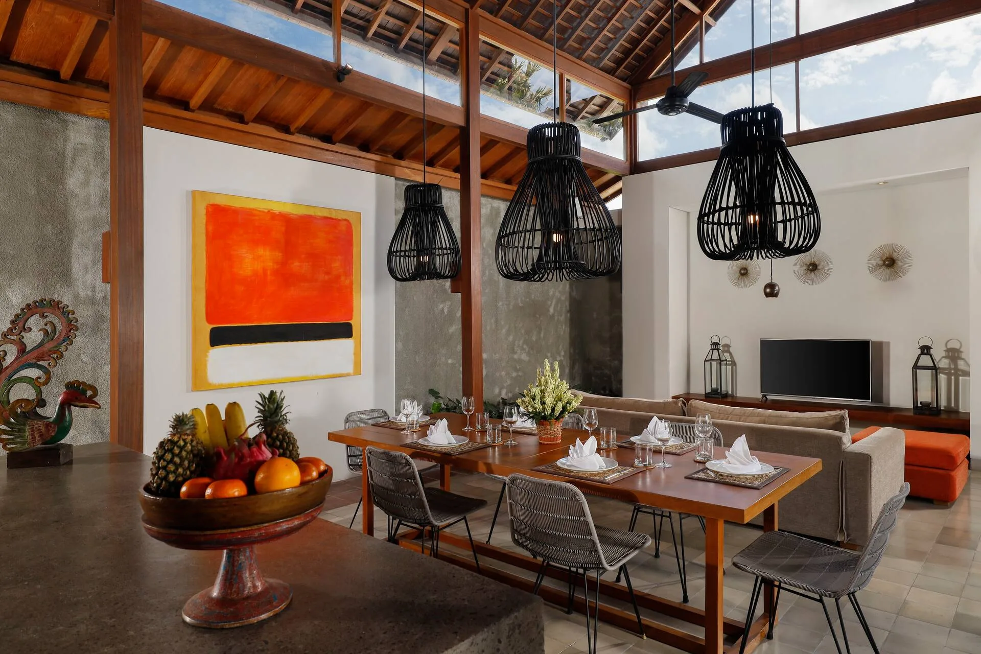 Luxury Living in the Heart of Bumbak 4
