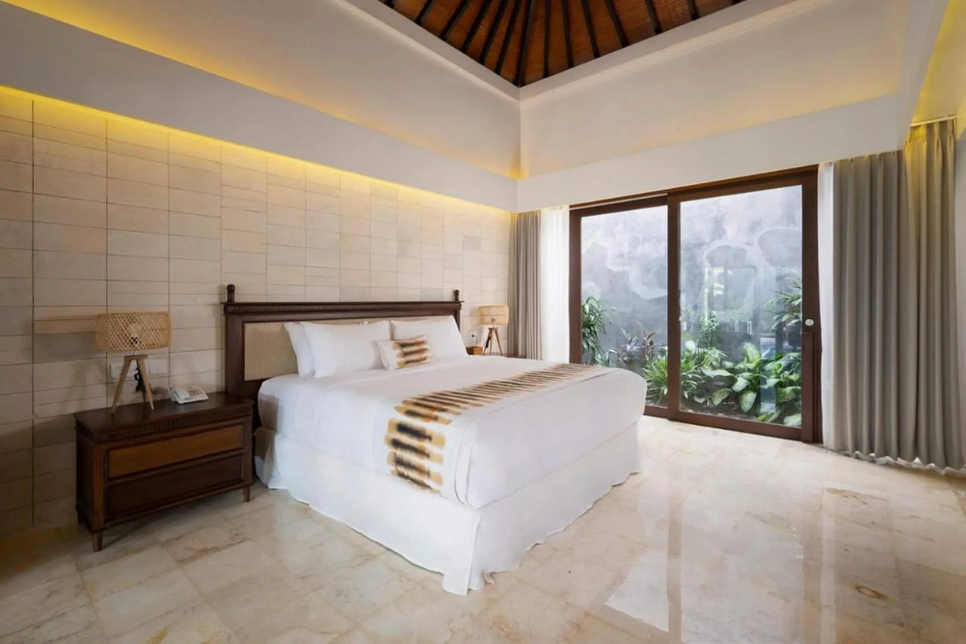 Charming 3 Bedroom Retreat in Heart Canggu 4